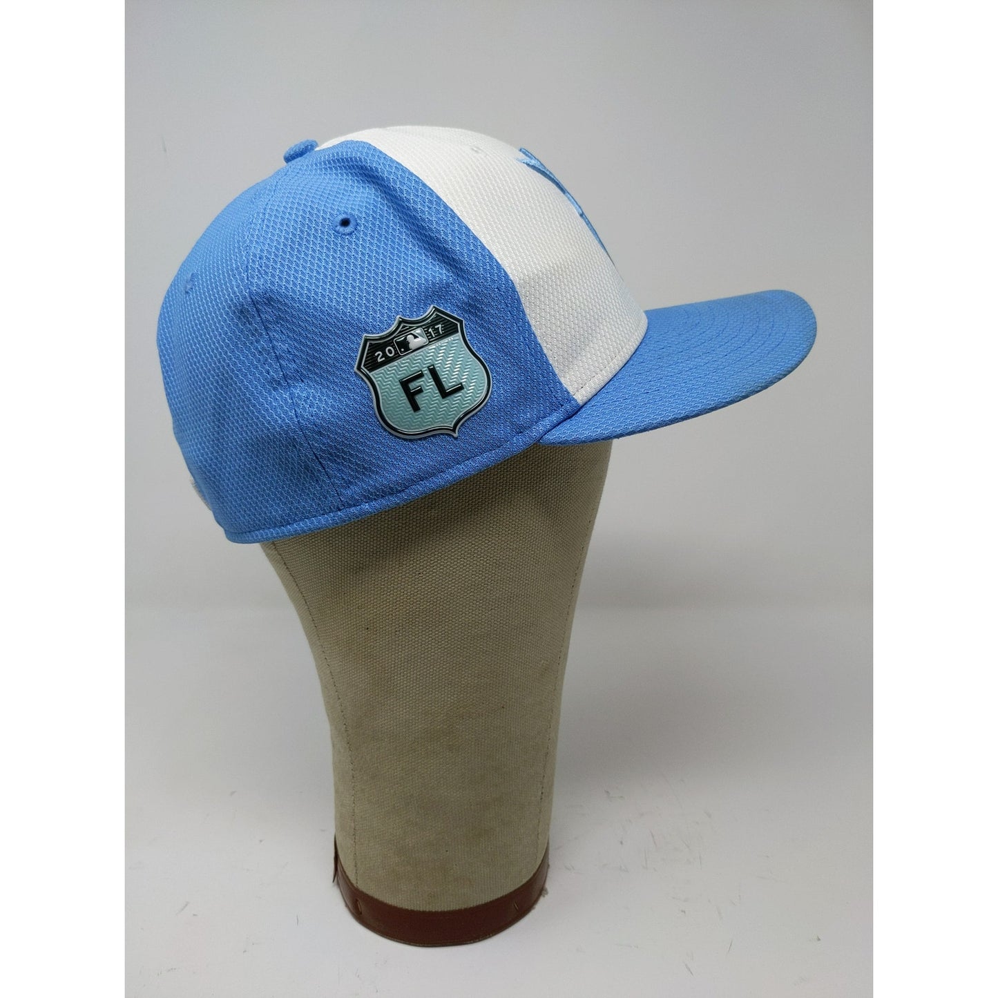 New Era 59Fifty MLB Tampa Rays 2017 Florida Hat SZ 7 1/4 White Blue Embroidered