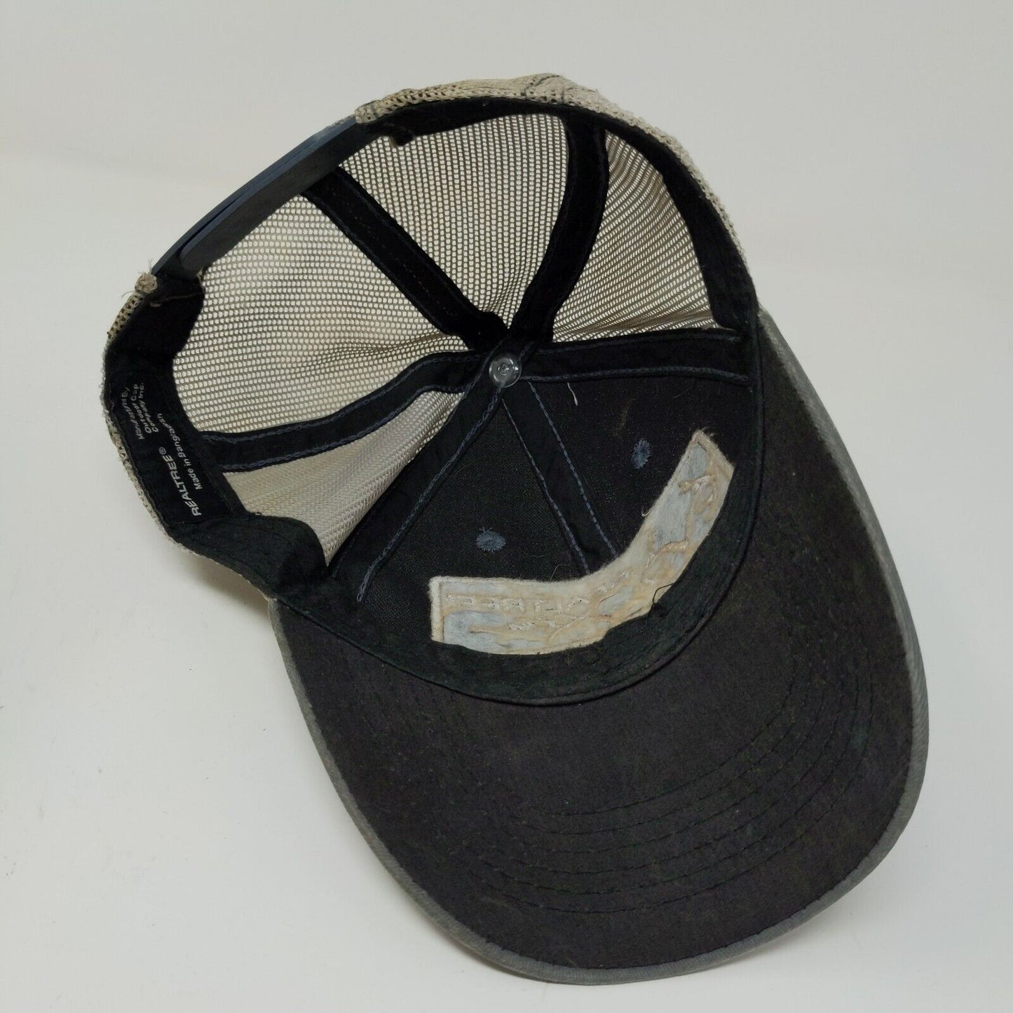 Realtree Xtra Men's Snapback Mesh Back Hat Gray Distressed Embroidered Logo