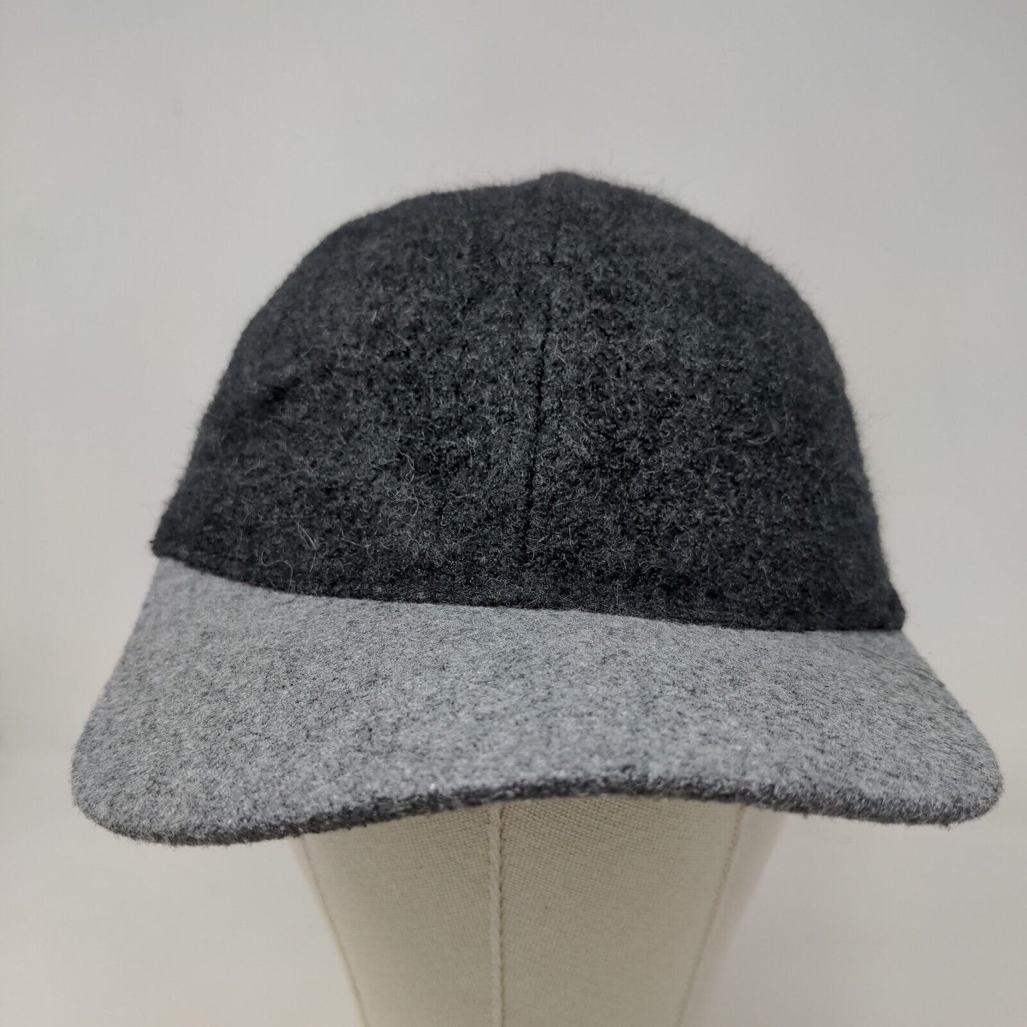 Zara Man Men's Stretchy Knit Hat Black Gray Size M 57CM Greatest Embroidered