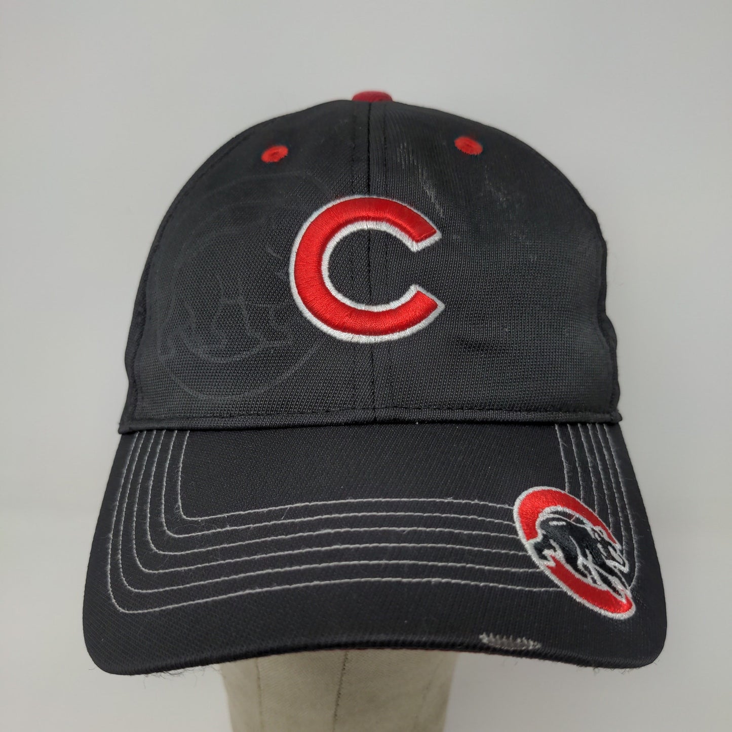 Fan Favorite MLB Chicago Cubs Strapback Hat Embroidered Logos Black Red OSFA