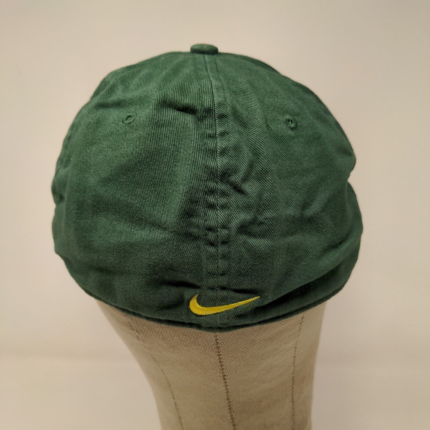 Nike Heritage 86 Men's Oregon Ducks S1ze Hat Green OSFA Embroidered Logo