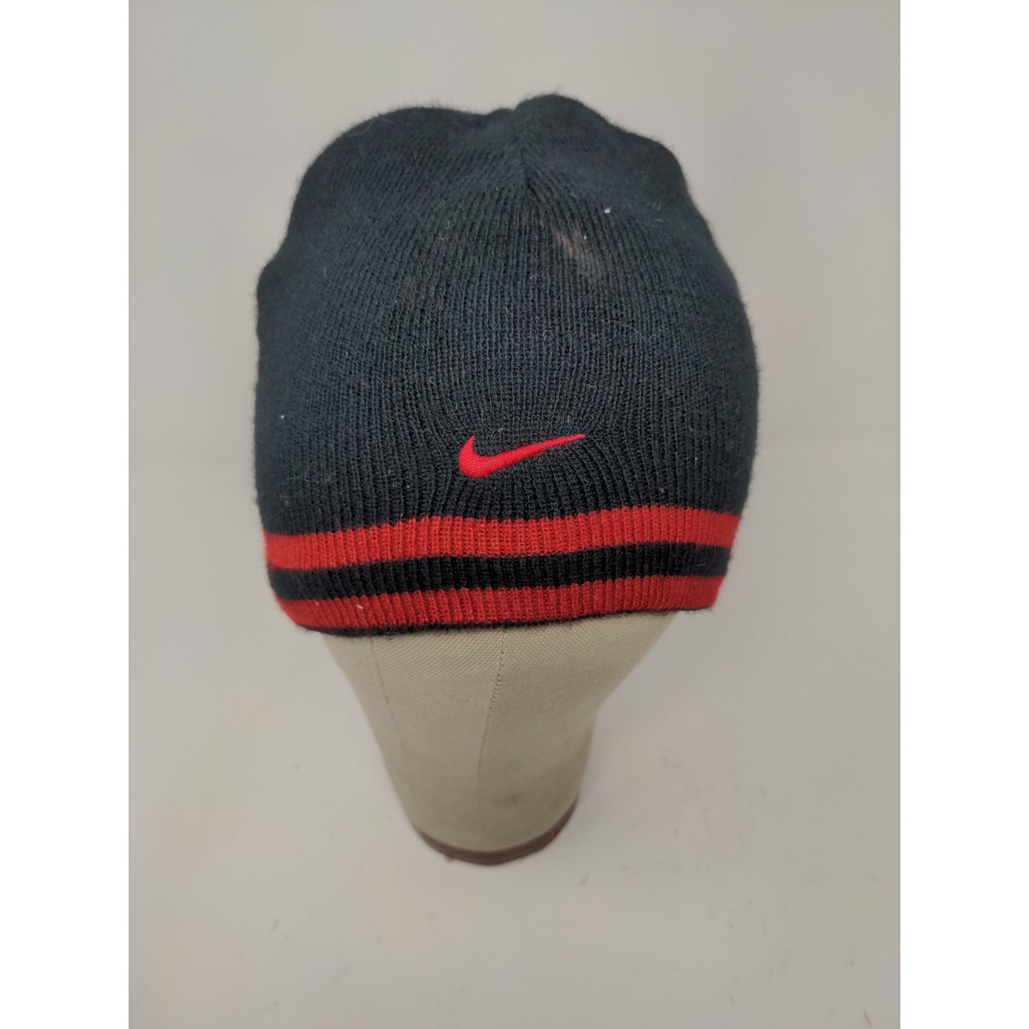 Nike Reversible Knit Beanie Hat Black Red Striped Embroidered Swoosh Logo