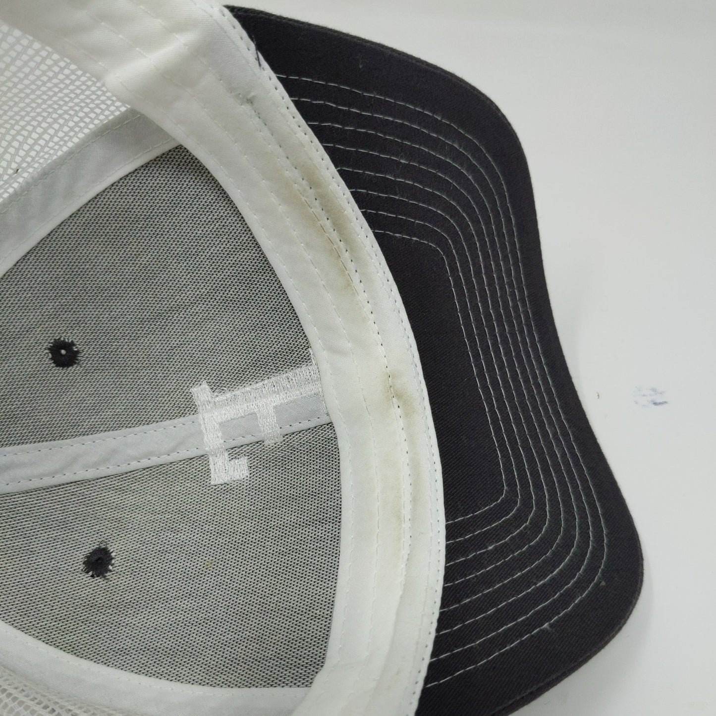 Pacific Essentials Snapback Meshback Hat Black White Embroidered F One Size