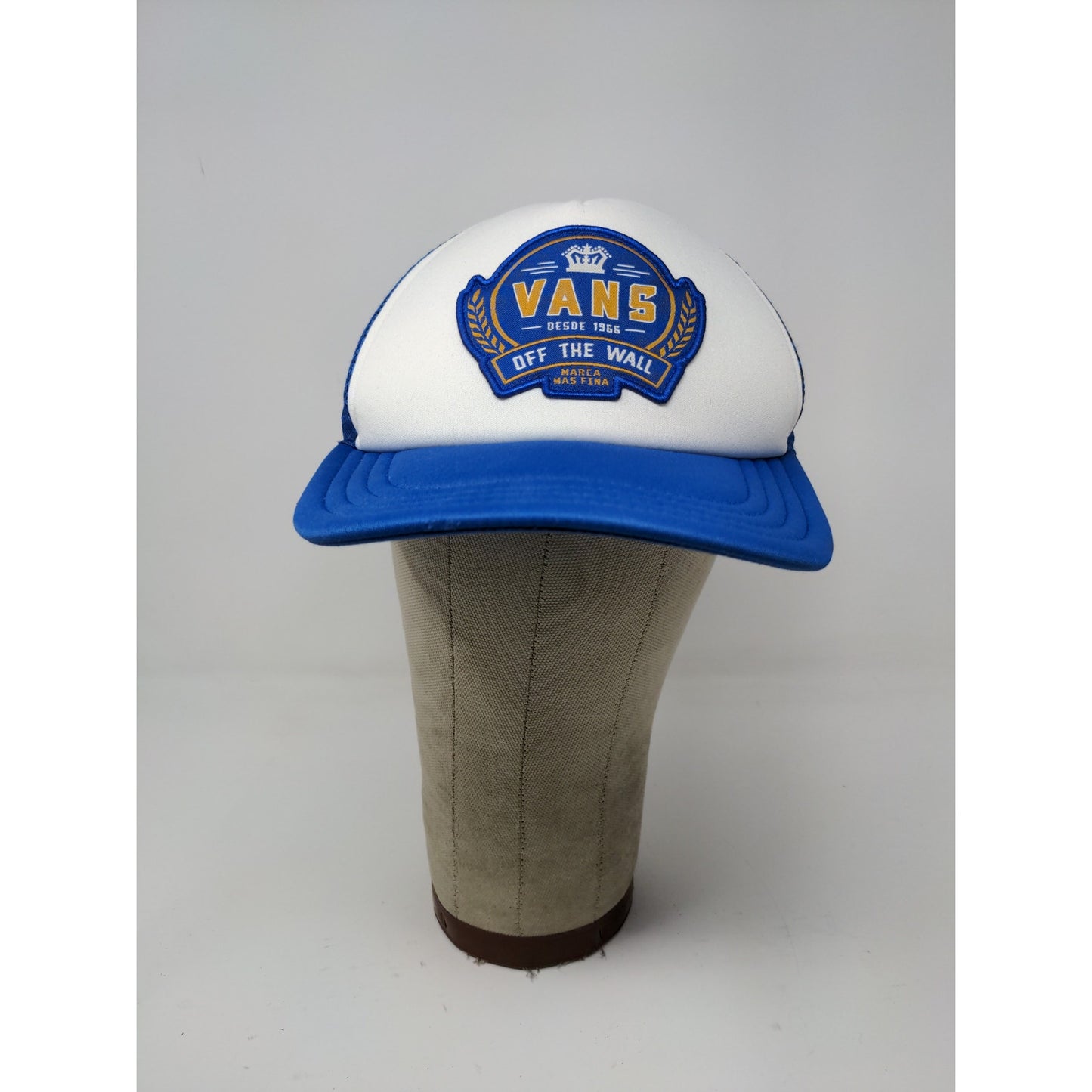 Vans Off the Wall Marca Mas Fina Snapback Mesh Back Trucker Hat Blue & White