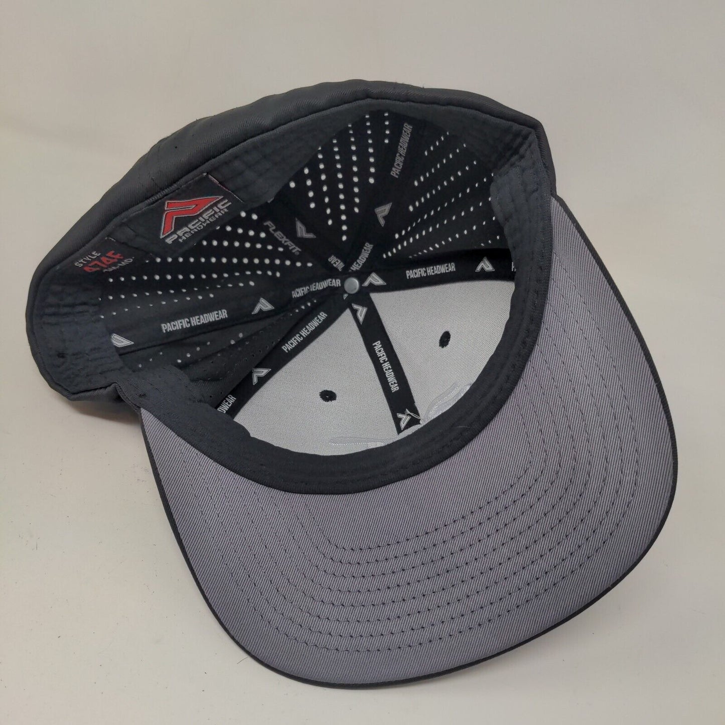 Pacific Headwear Men's Mesh Back Fitted Hat Black Size S-M Style 474F