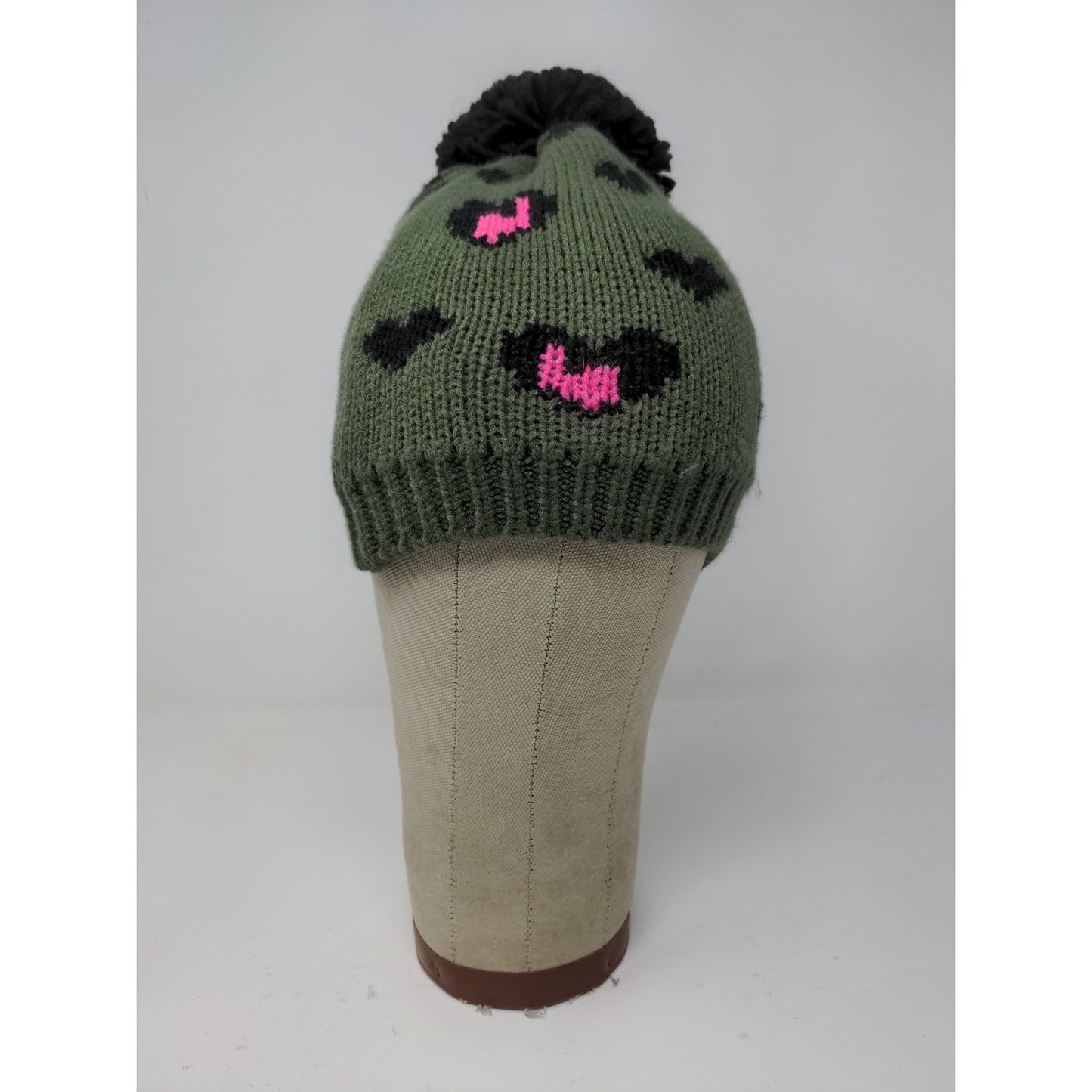 NOBO No Boundaries Beanie Hat Green Hearts Pom Pom One Size Logo