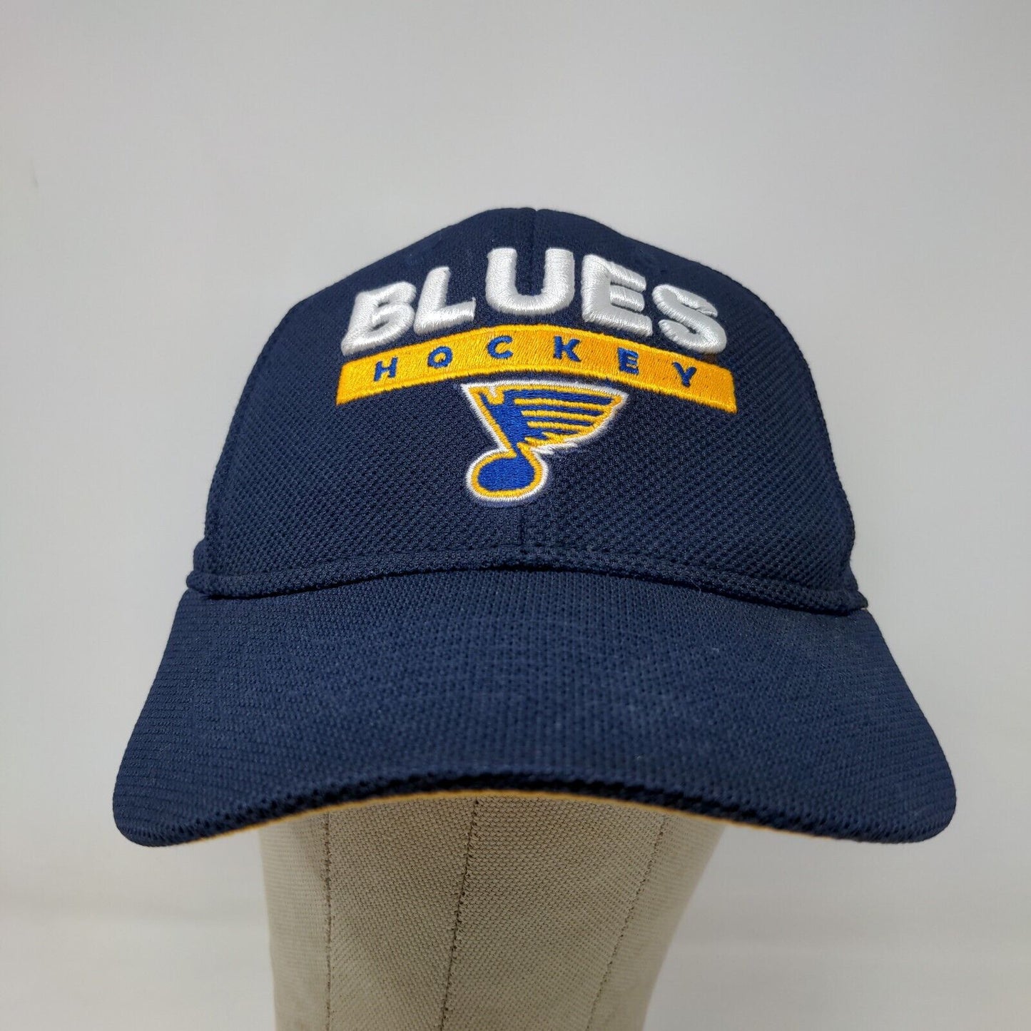 Adidas Men's NHL St. Louis Blues Hockey Hat Blue Size S/M Embroidered