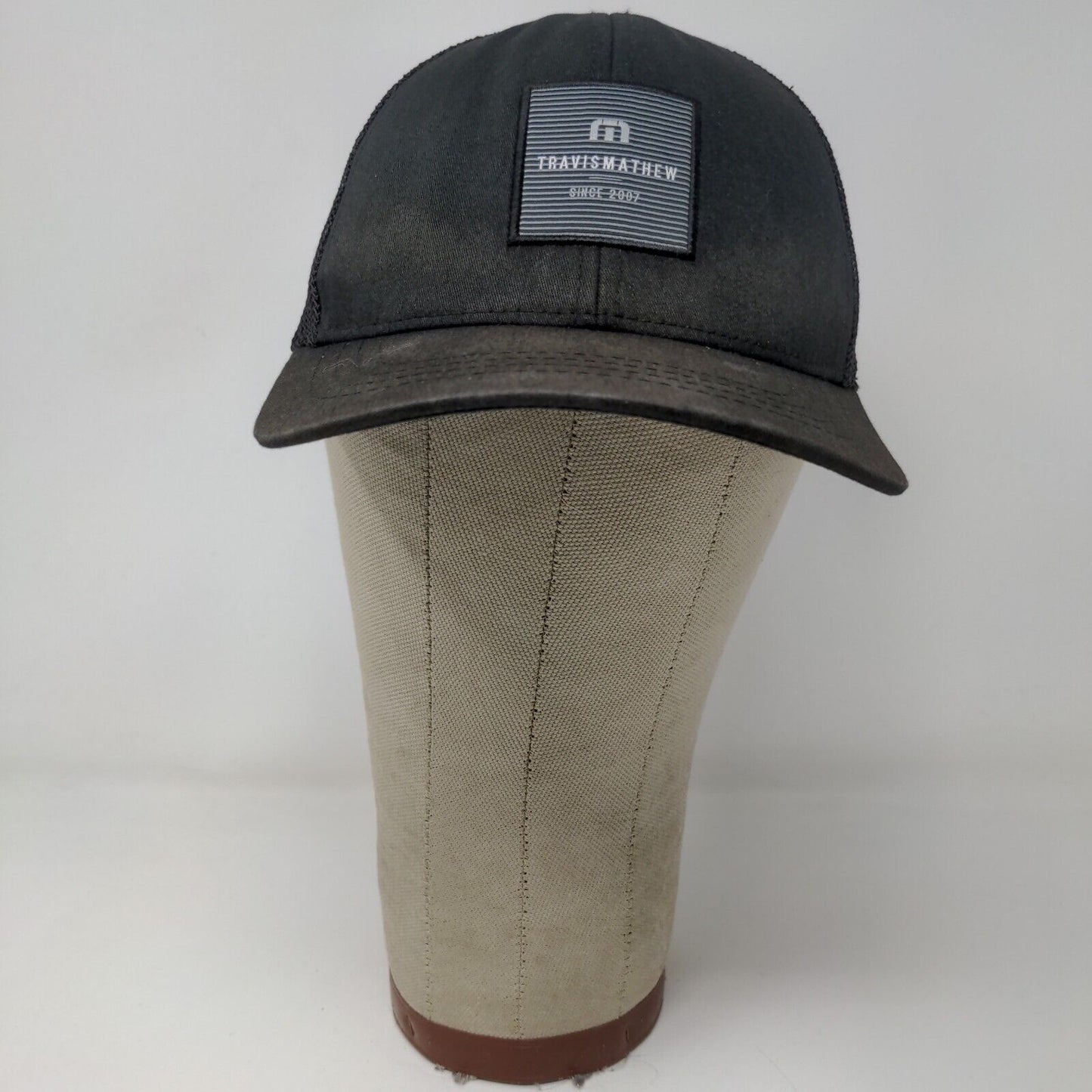 Travis Mathew Mens Snapback Meshback Hat Black Adjustable Flexfit 110 Distressed