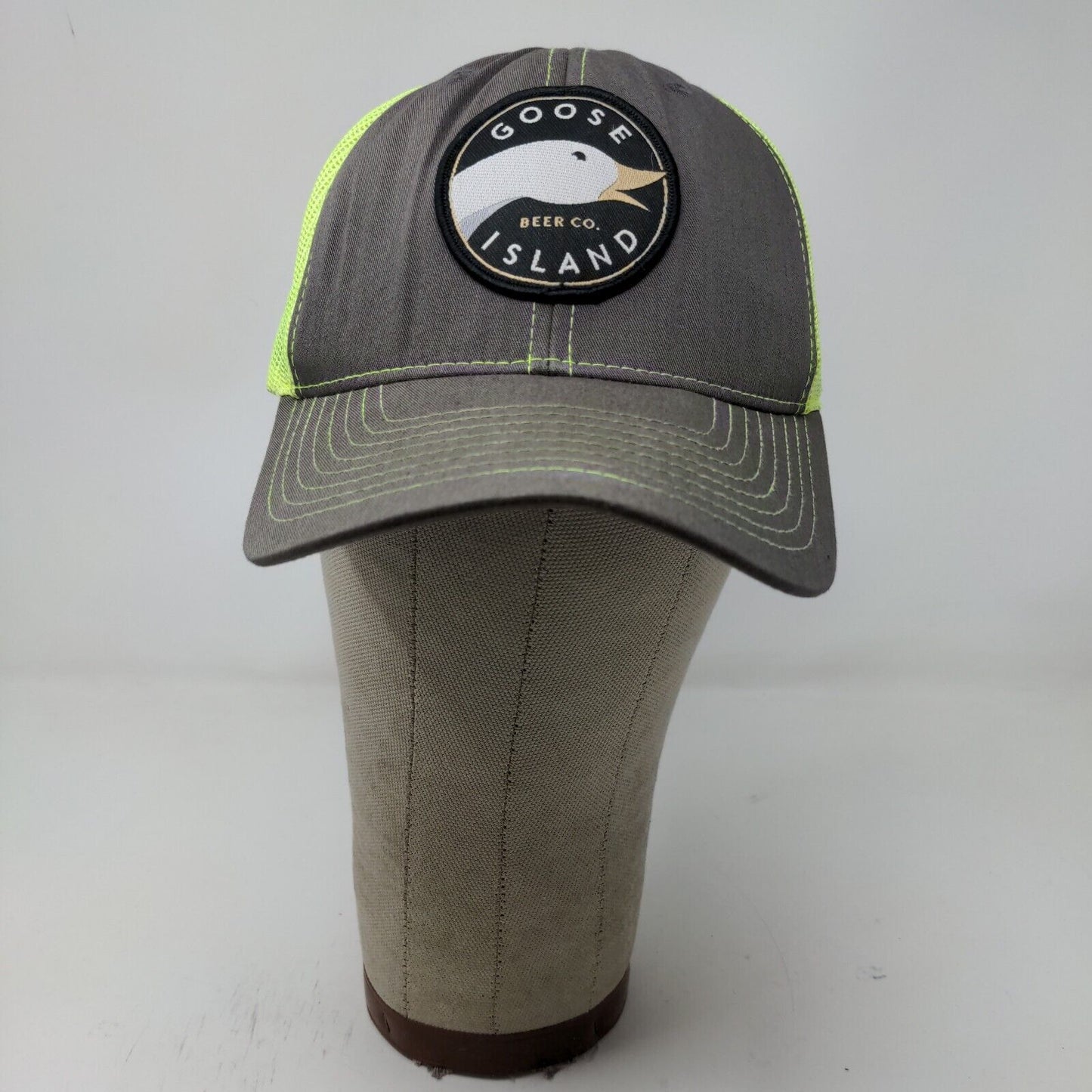 Goose Island Beer Co Mens Meshback Snapback Hat Gray Yellow Embroidered Logo