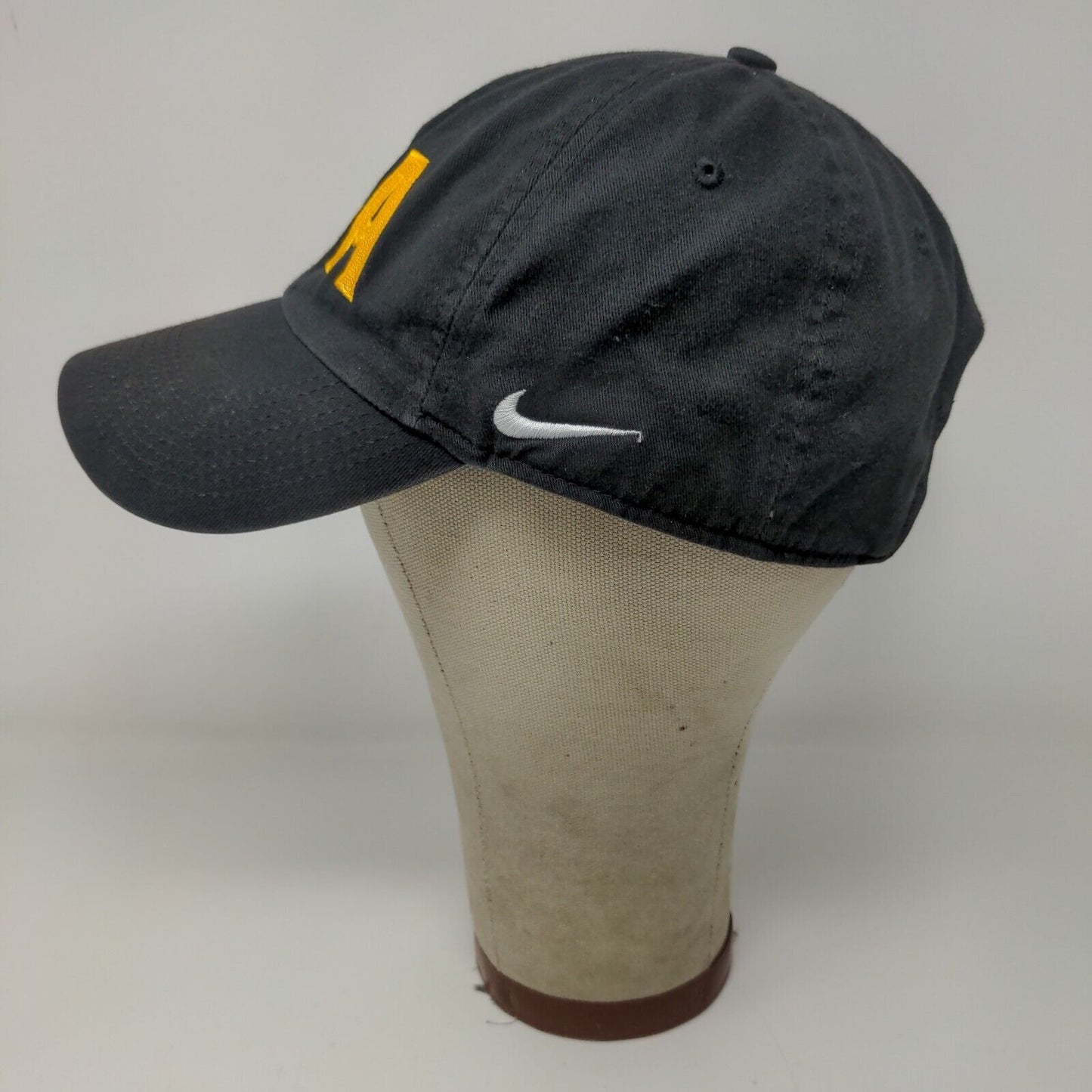 Nike Heritage 86 Slideback Hat Black OSFM Embroidered FOA Logo