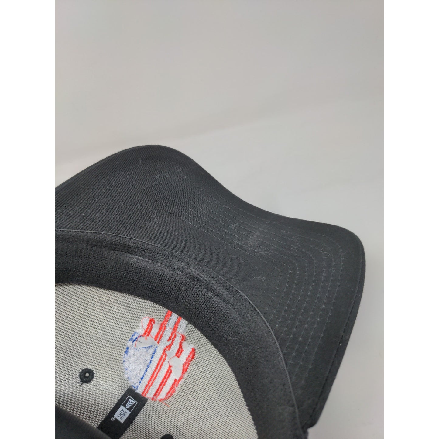 New Era 39Thirty Fitted Hat Size Large X Large Black Embroidered Patriotic Skull