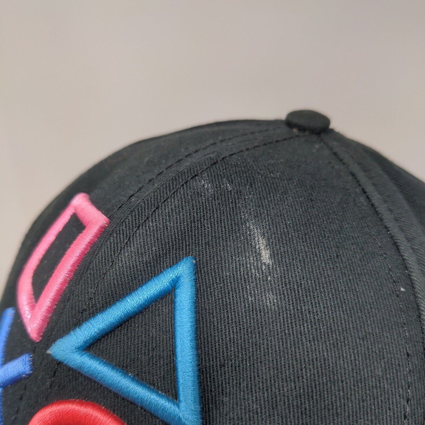 Bioworld Men's Snapback Hat Black OSFM Embroidered Playstation Logo 2019 14+