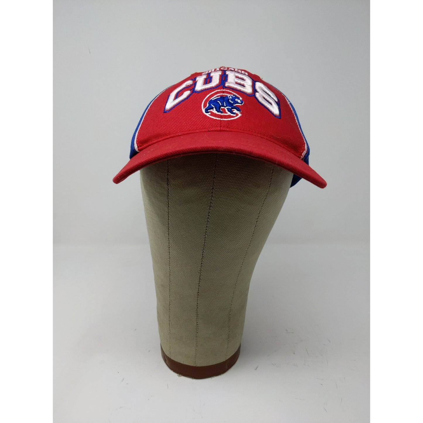 Fan Favorite MLB Chicago Cubs Strapback Hat Embroidered Logo Red & Blue OSFA