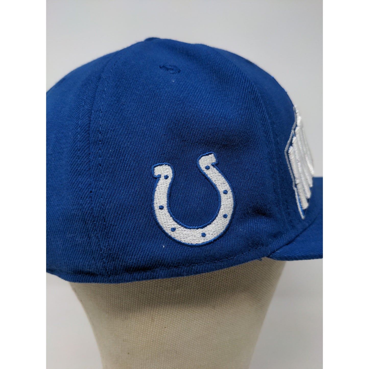 NFL Indianapolis Colts New Era 59Fifty Fitted Hat Size 7 3/8 Blue Embroidered