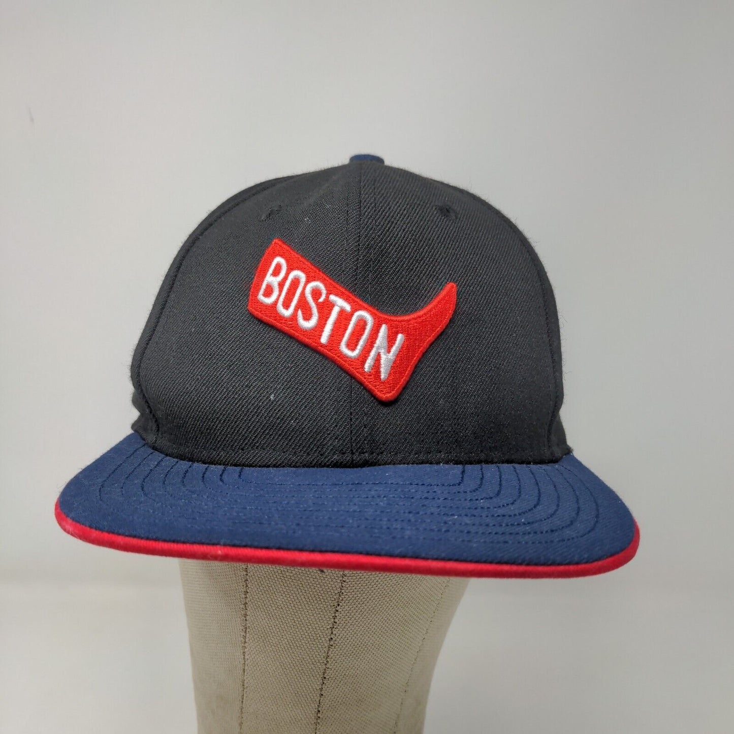 New Era Men's Snapback Hat Black Blue OSFM Cooperstown Collection Boston Red Sox