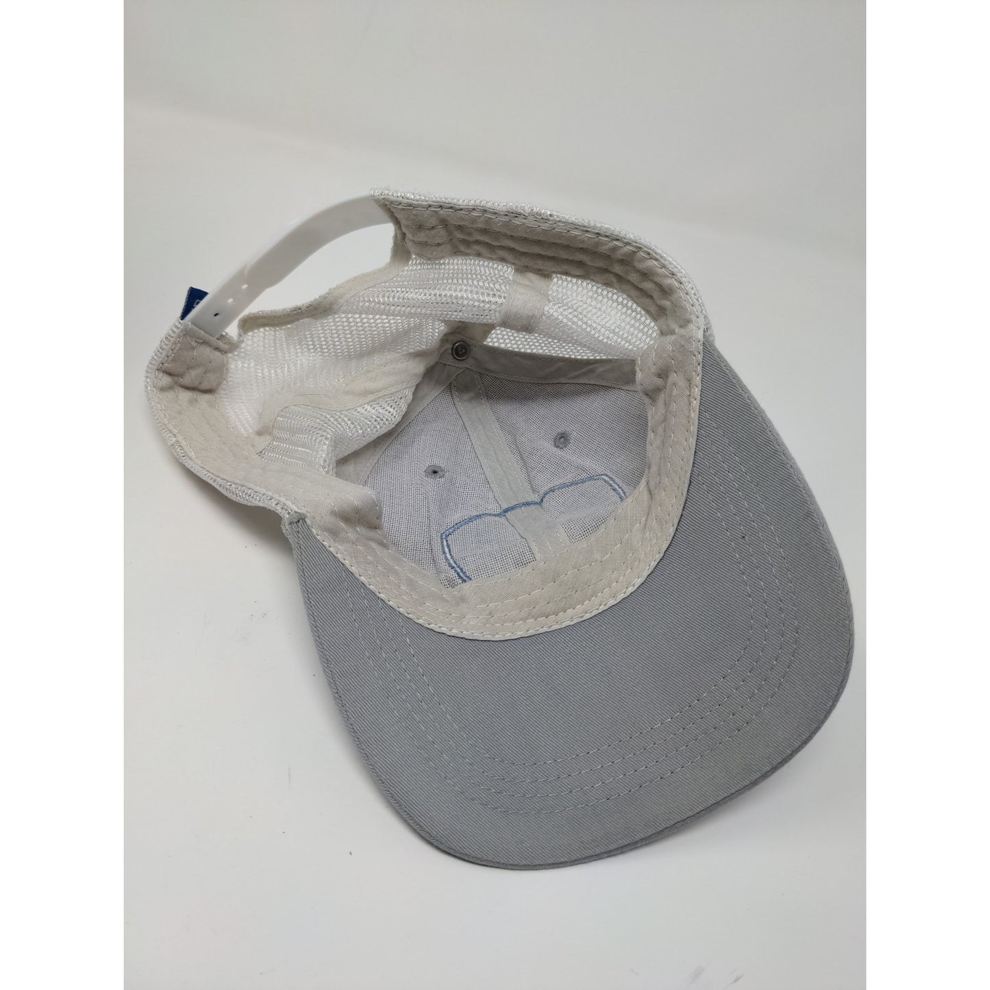 5Fin Circle Fin Meshback Snapback Hat Gray White Embroidered Circle