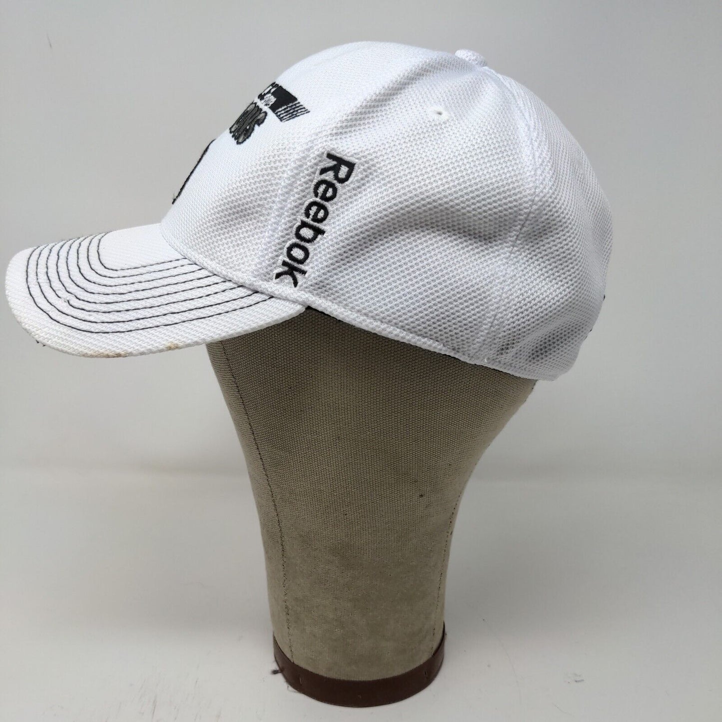 Reebok Center Ice Mens Hat Chicago Blackhawks 2013 Stanley Cup White OSFA