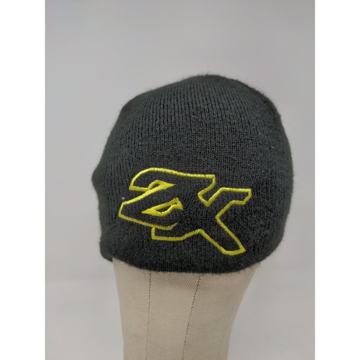 ZX Zeroxposur Beanie Hat Skull Cap Black Embroidered Yellow Logo