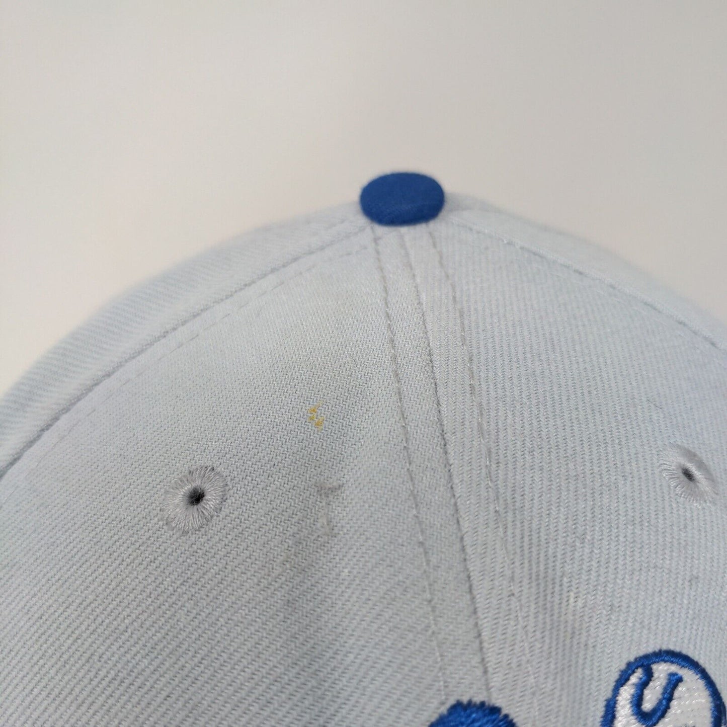 New Era Men's 59Fifty Fitted Hat Gray Size 7 1/2 Indianapolis Colts Embroidered