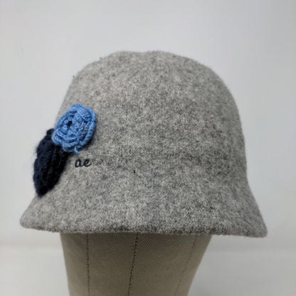 American Eagle Women's Bucket Hat Gray Knit Flower Accent Wool Blend