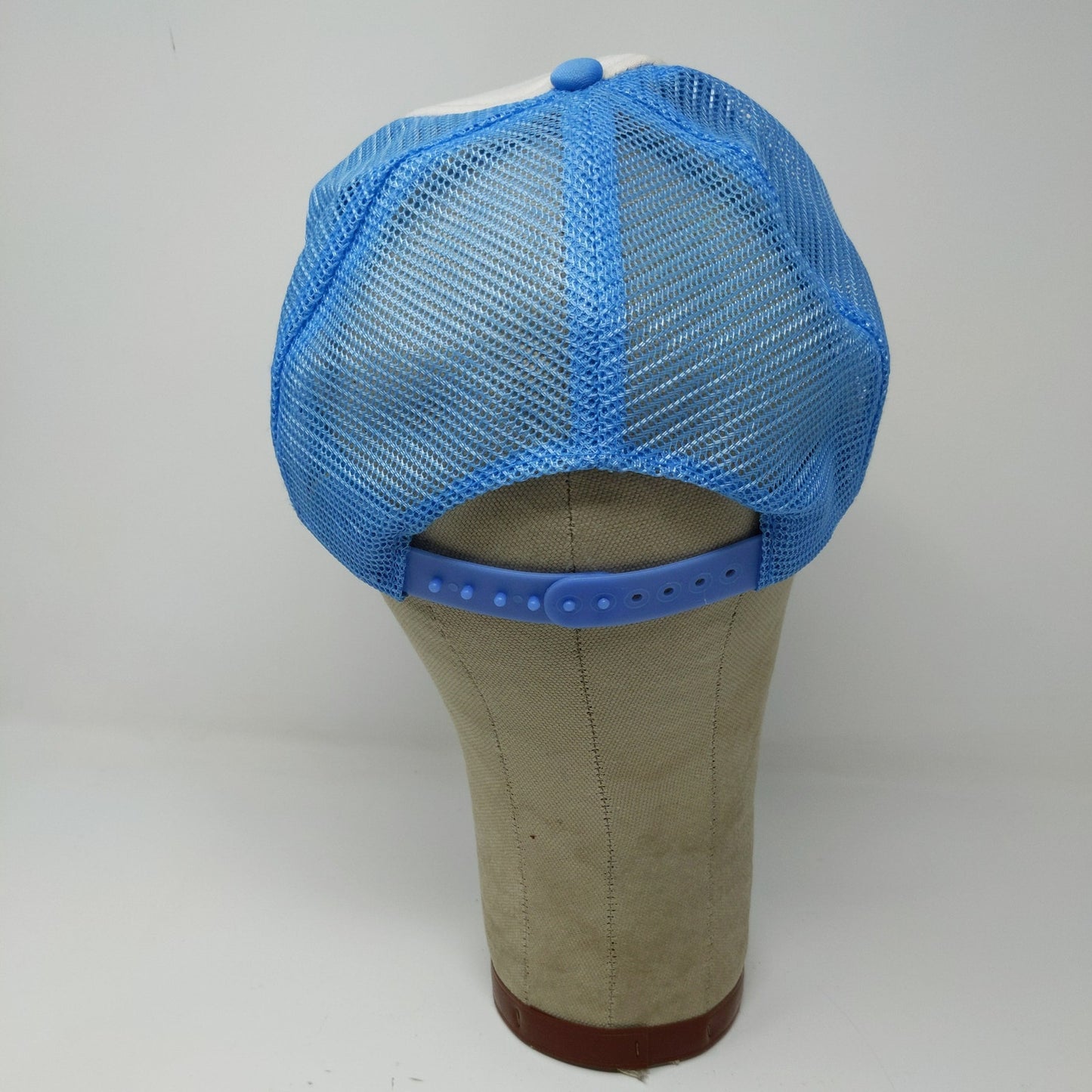 Dog on the Tuckerbox Gundagai Australia Snapback Meshback Hat Blue White