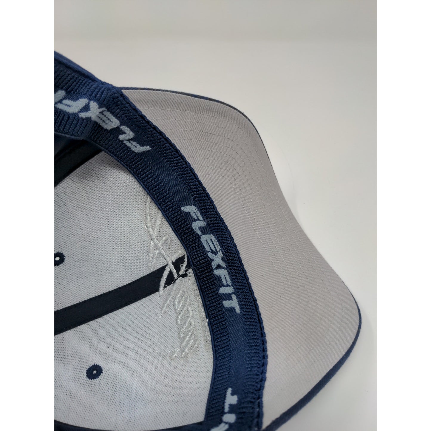 A Classic Expo Design FlexFit Hat Size L/XL Blue Embroidered Port Authority