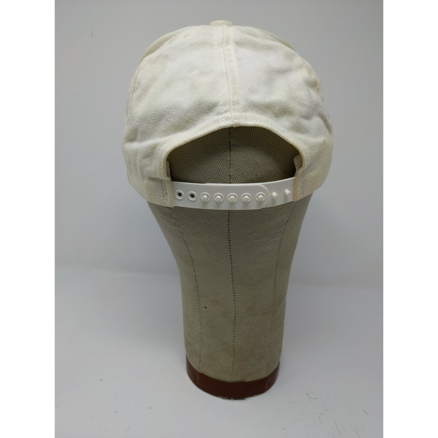 VTG Twins Enterprise Tennesee Volunteers 1998 Snapback Hat SEE DESC White OSFA