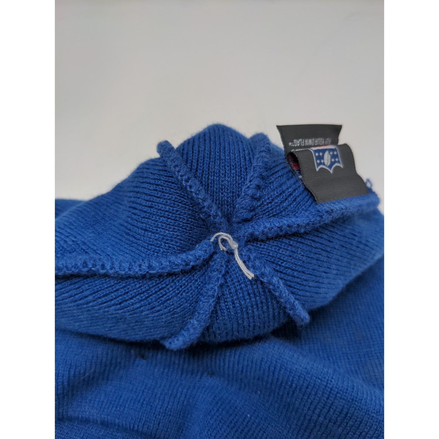 New Era NFL Indianapolis Colts Football Beanie Hat Embroidered Logo Pom Pom Blue