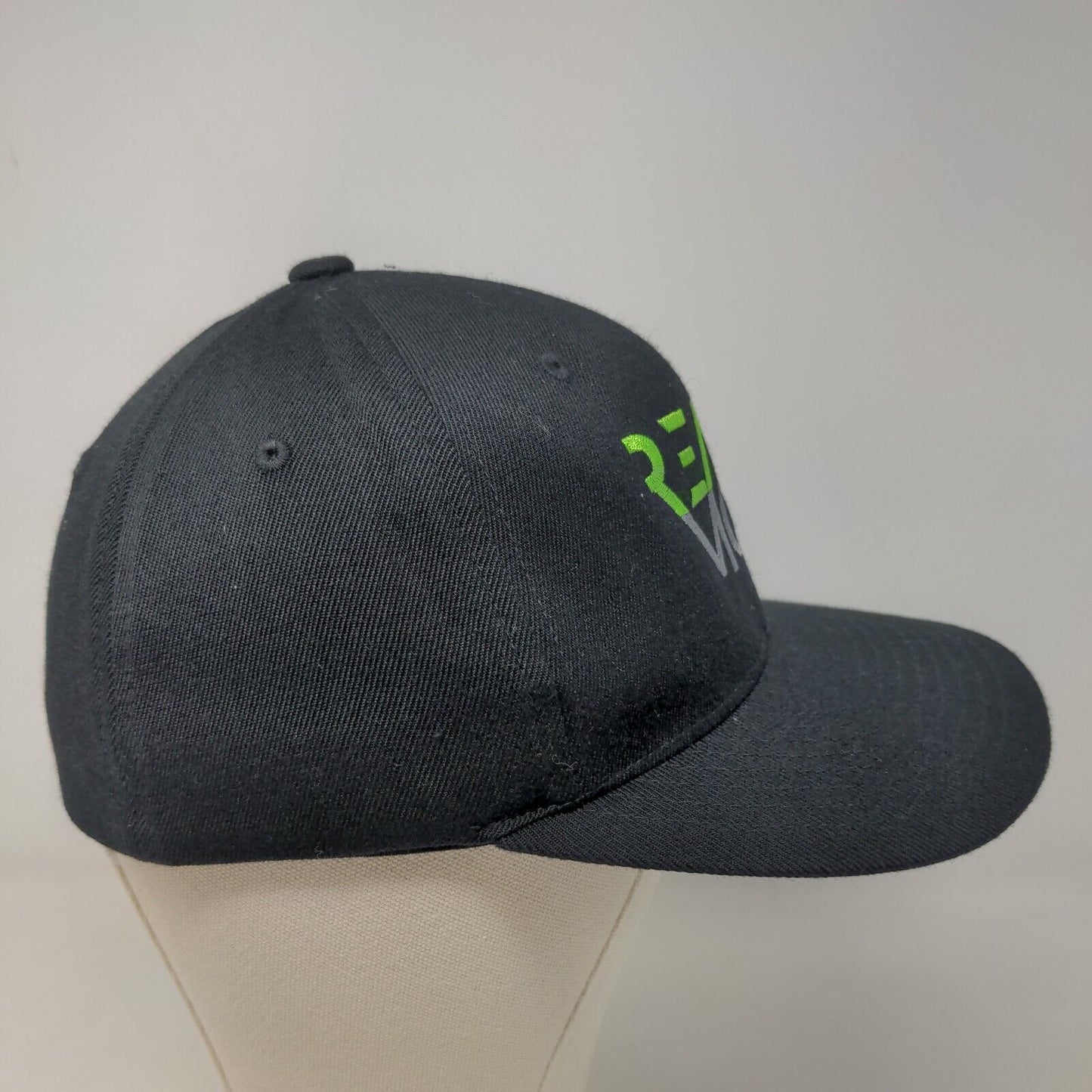 Flexfit Men's Reach Mobi Fitted Hat Black Size S-M Embroidered Logo