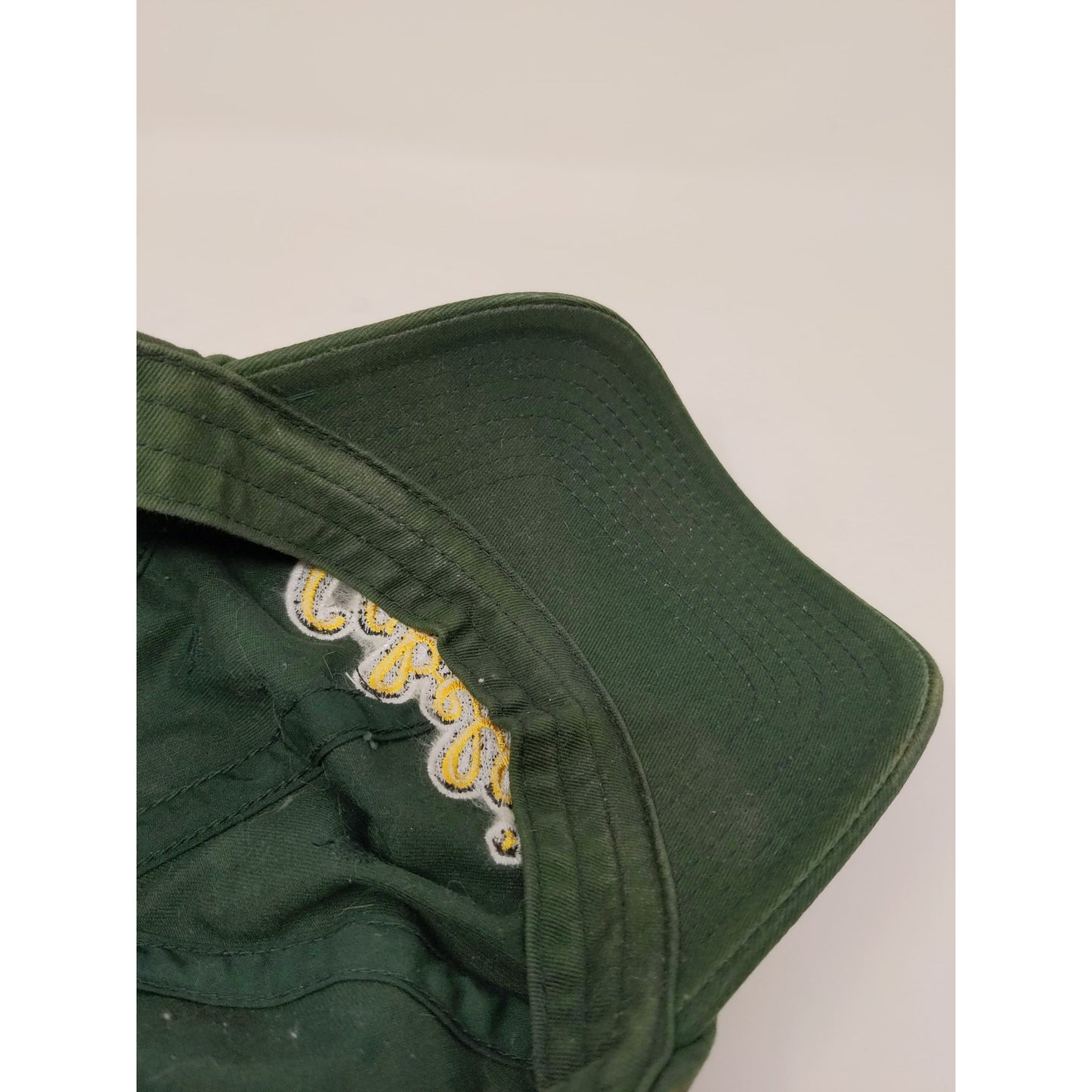 Cabelas Outdoor Outfitter Slideback Hat Green Embroidered Logo OSFA Adjustable