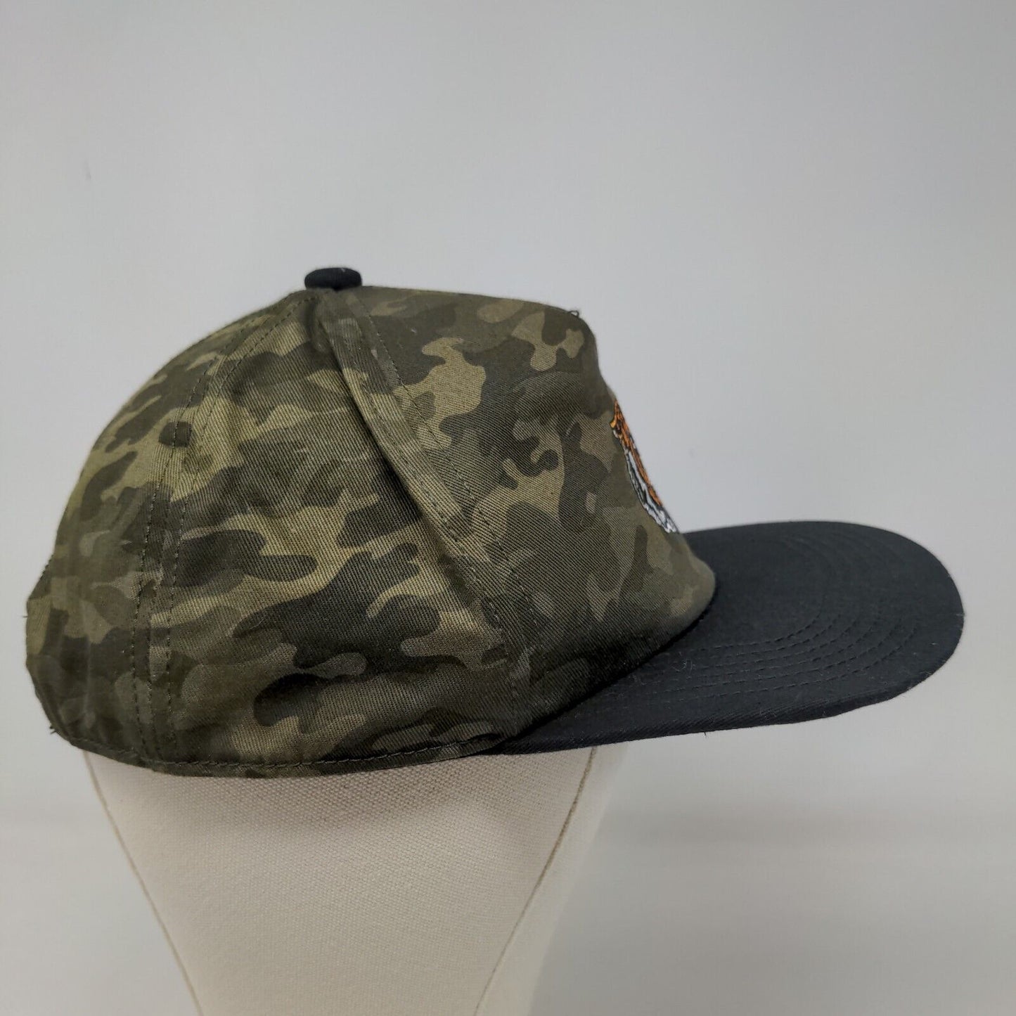 Old Navy Men's Snapback Camo Hat Green One size Embroidered Tiger Logo