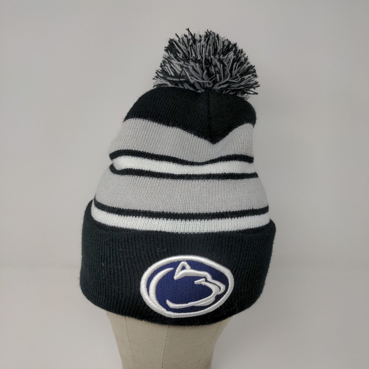 City Hunters Penn State Nittany Lions Beanie Hat Gray Black Pom Pom Embroidered