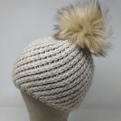 Cintelli & Galluzzo Womens Beanie Hat Cap Gray Knit Pom Pom Made in Italy