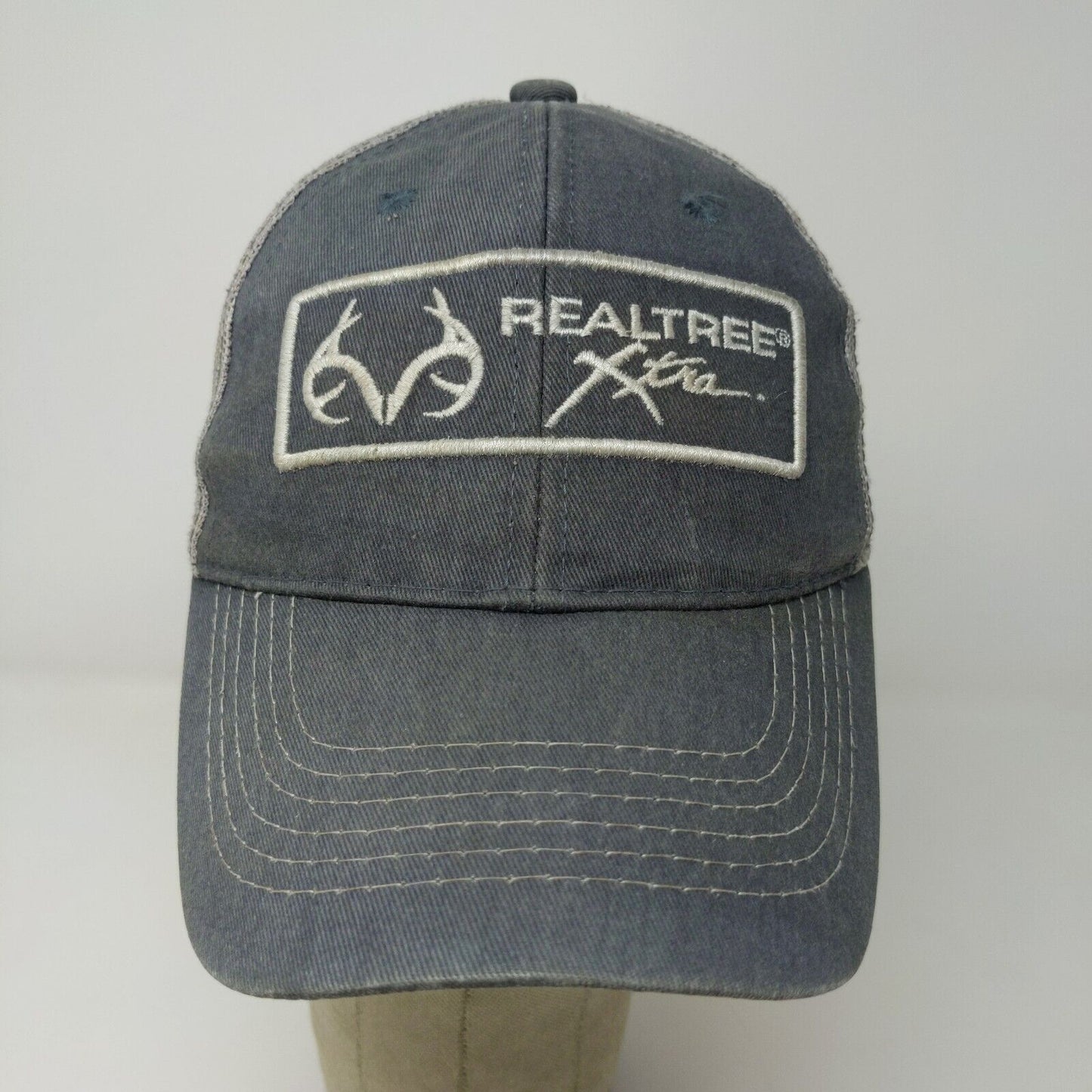 Realtree Xtra Men's Snapback Mesh Back Hat Gray Distressed Embroidered Logo
