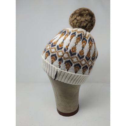 Muk Luks Beanie Winter Hat Pom Pom White Brown Acrylic Wool Blend