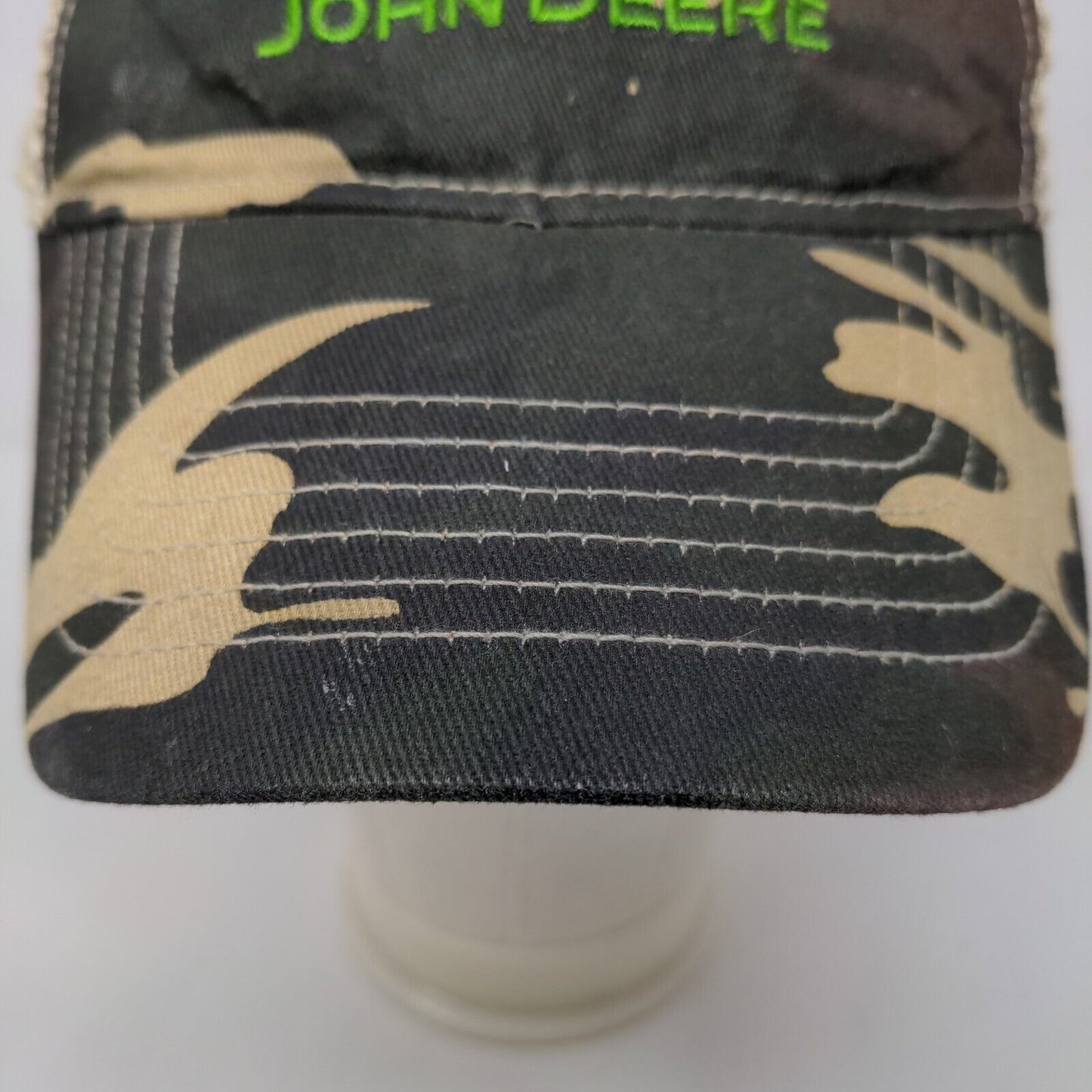 John Deere Men's Snapback Mesh Back Hat Tan Camouflage Size L-XL Embroidered