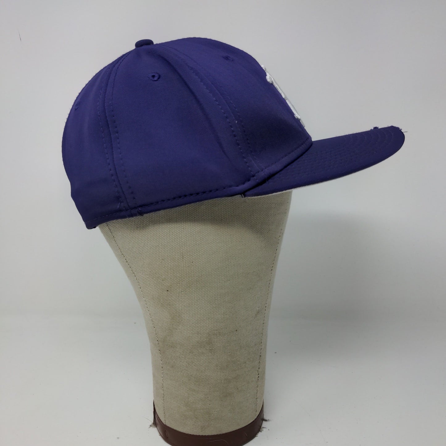 Under Armour Fitted Hat Distressed Size Small Purple Embroidered AV