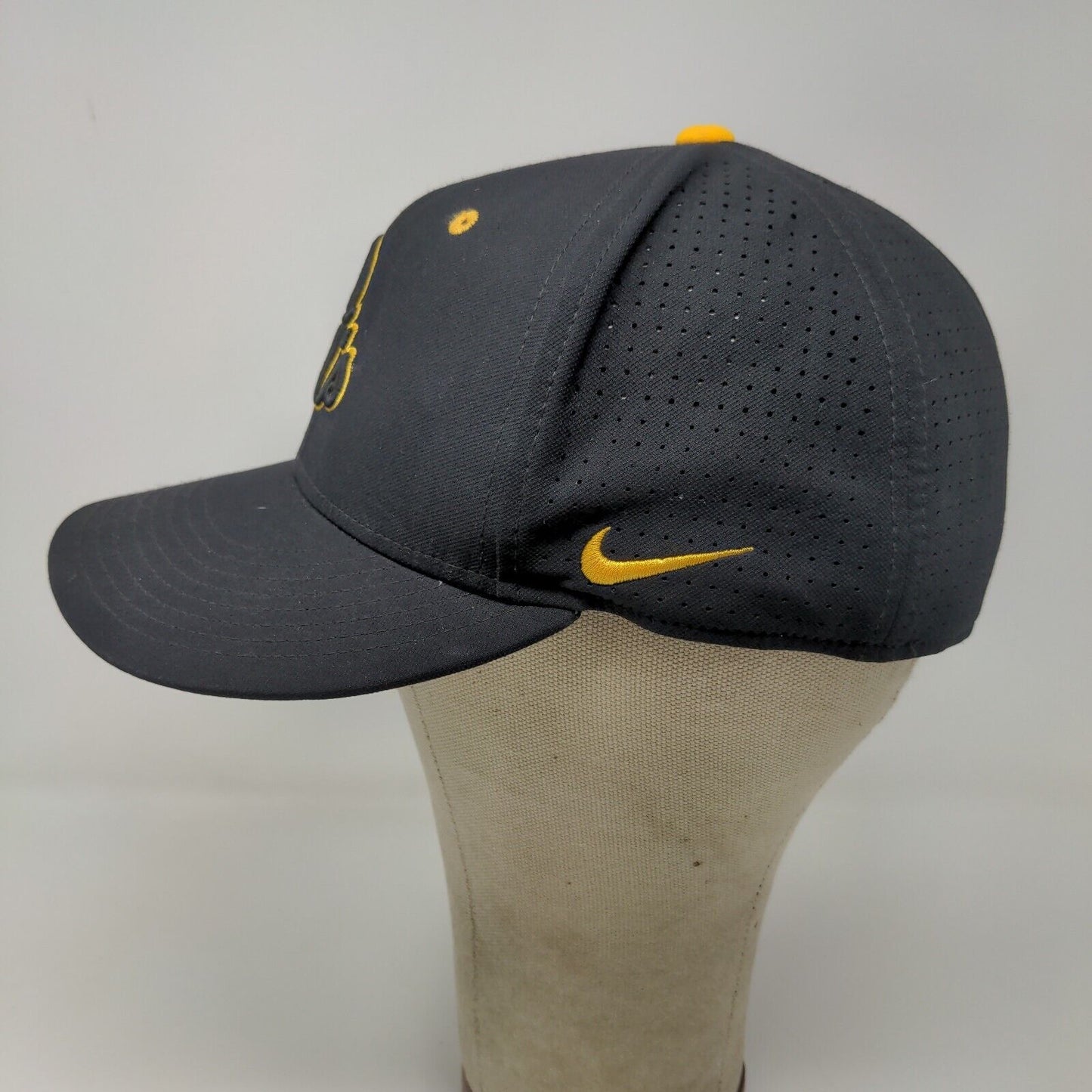 Nike True Dri Fit Men's Fitted Hat Black Size M-L Embroidered Orioles Logo