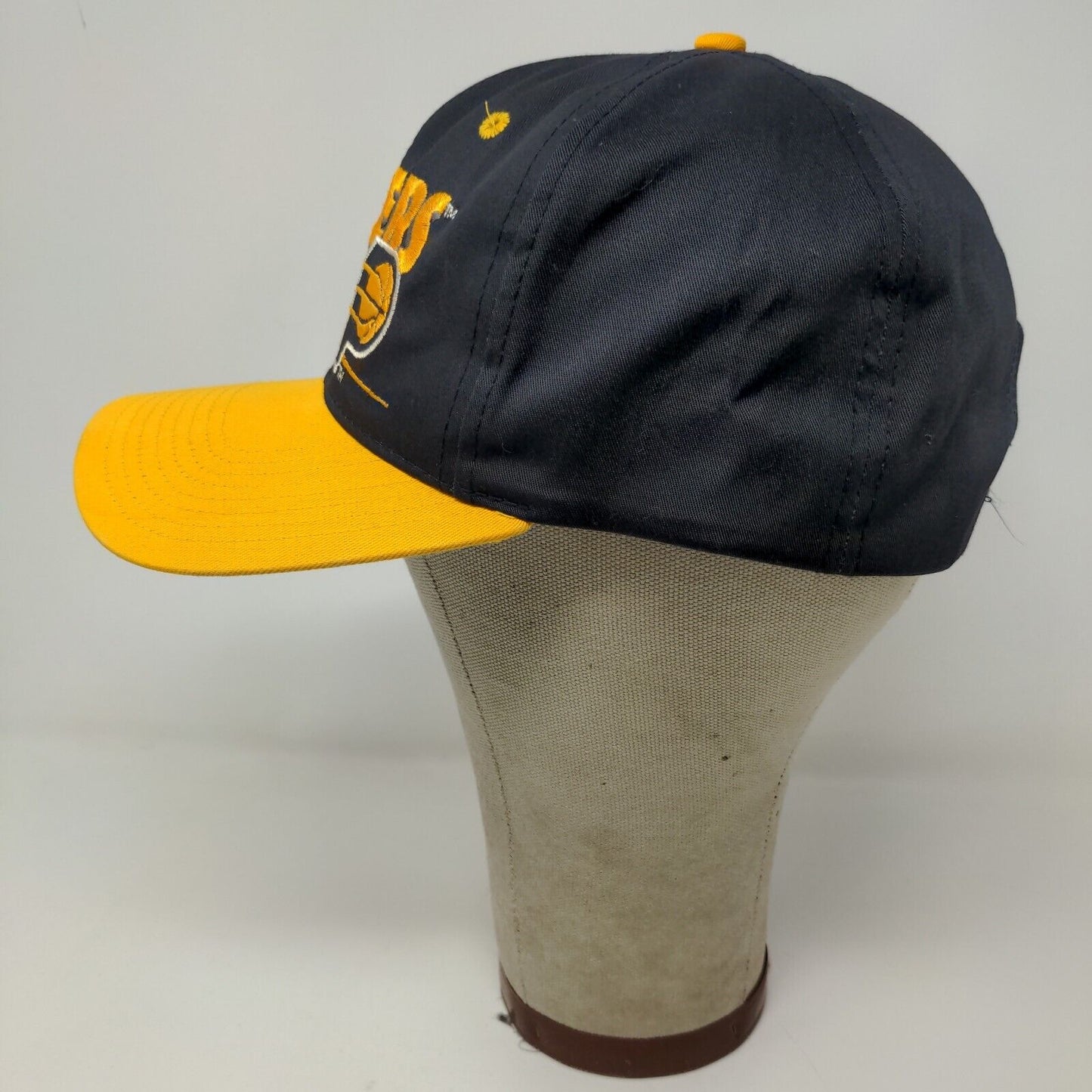 Twins Mens NBA Indiana Pacers Snapback Hat Black Yellow Embroidered Logo OSFA