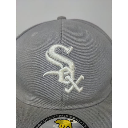 MLB Chicago White Sox Fitted Hat Size 7 3/8 Gray Big Bear Cap Embroidered Logo