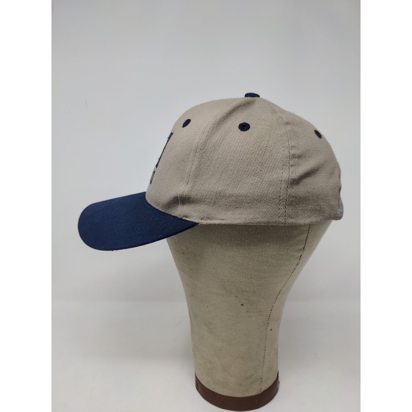 WYCO Slideback Adjustable Hat Seba Cap Embroidered Beige & Blue