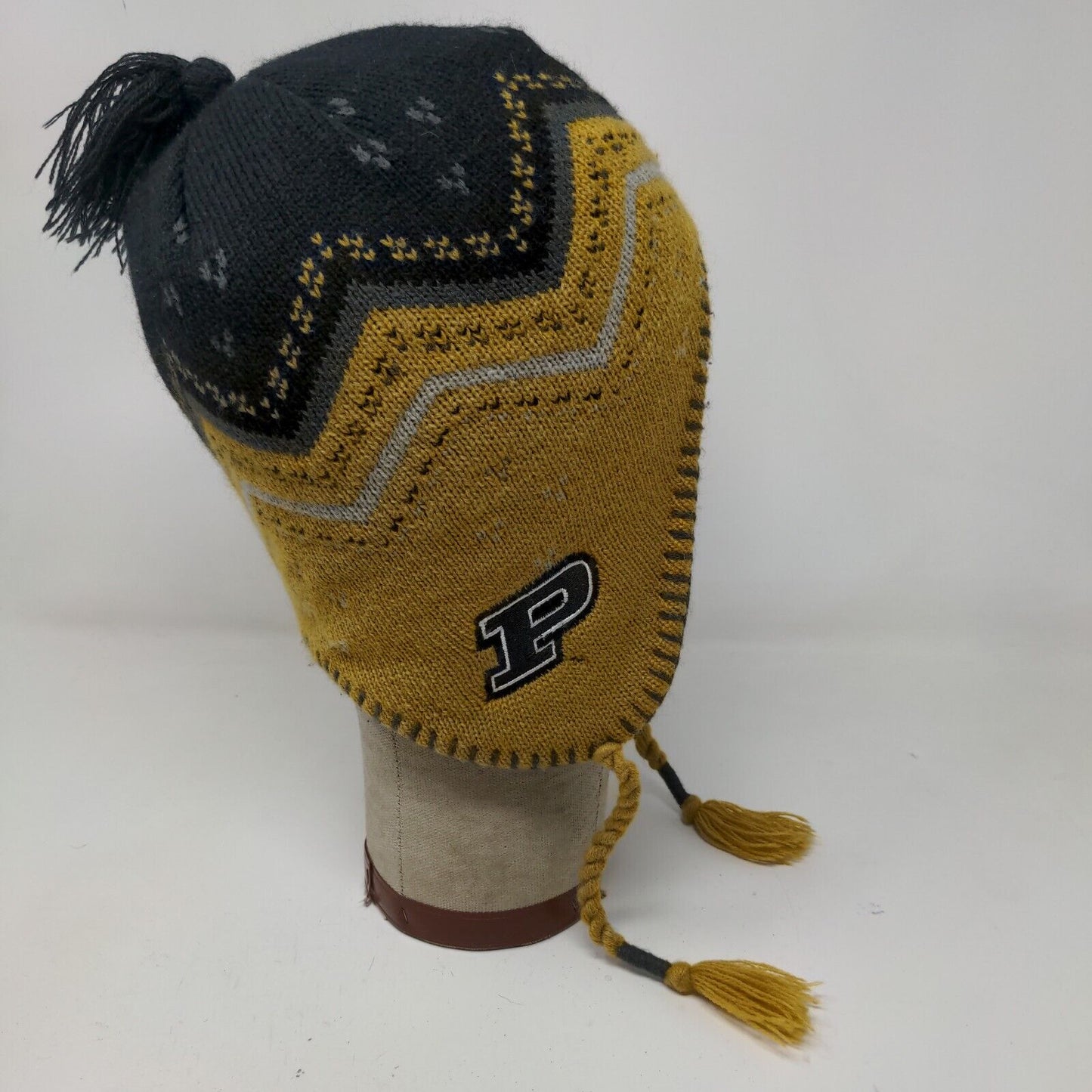 NCAA Men's Purdue Boilermakers Knit Beanie Hat Black Gold Embroidered Logo