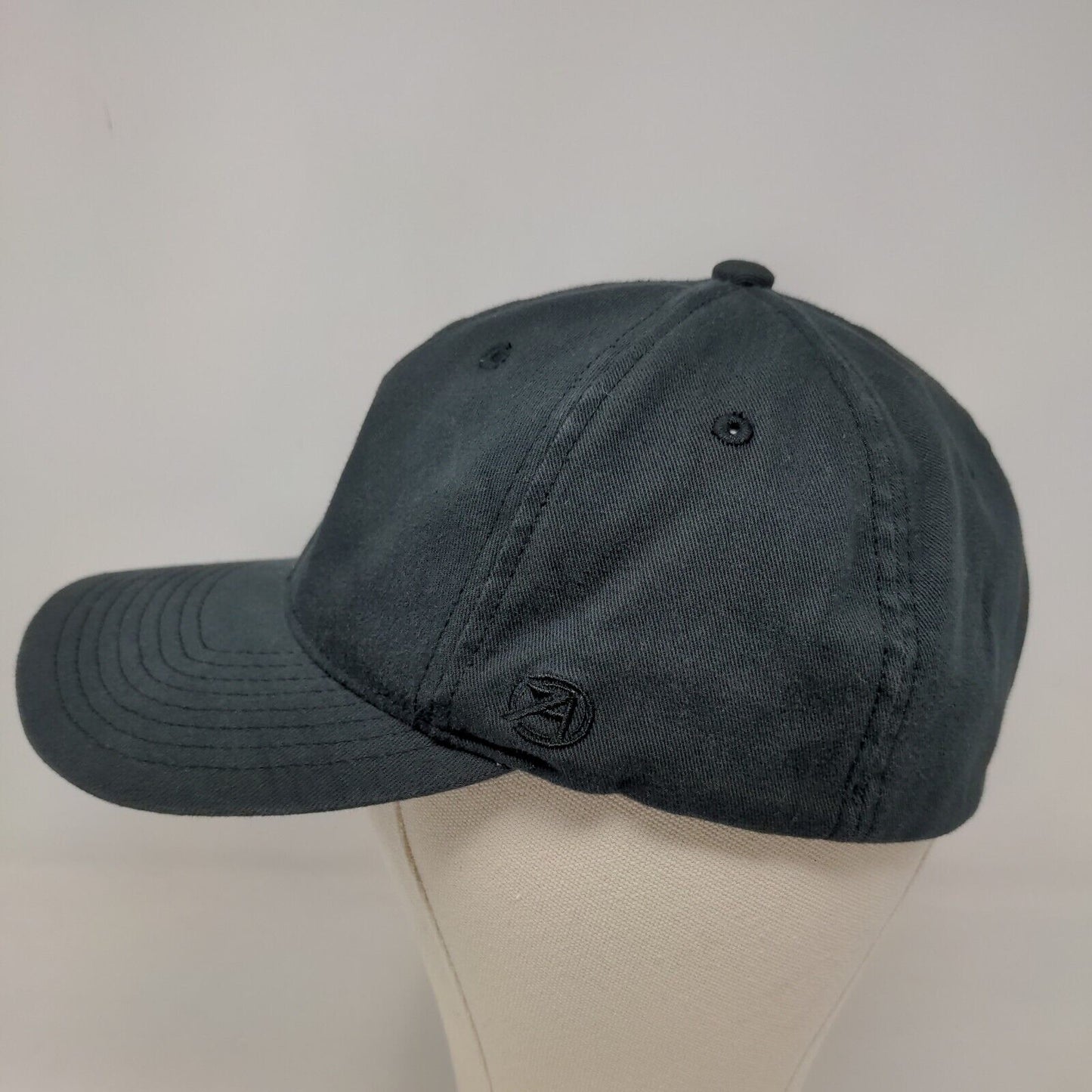 Yupoong FlexFit Men's Fitted Hat Black Size L-XL Embroidered Bell Logo
