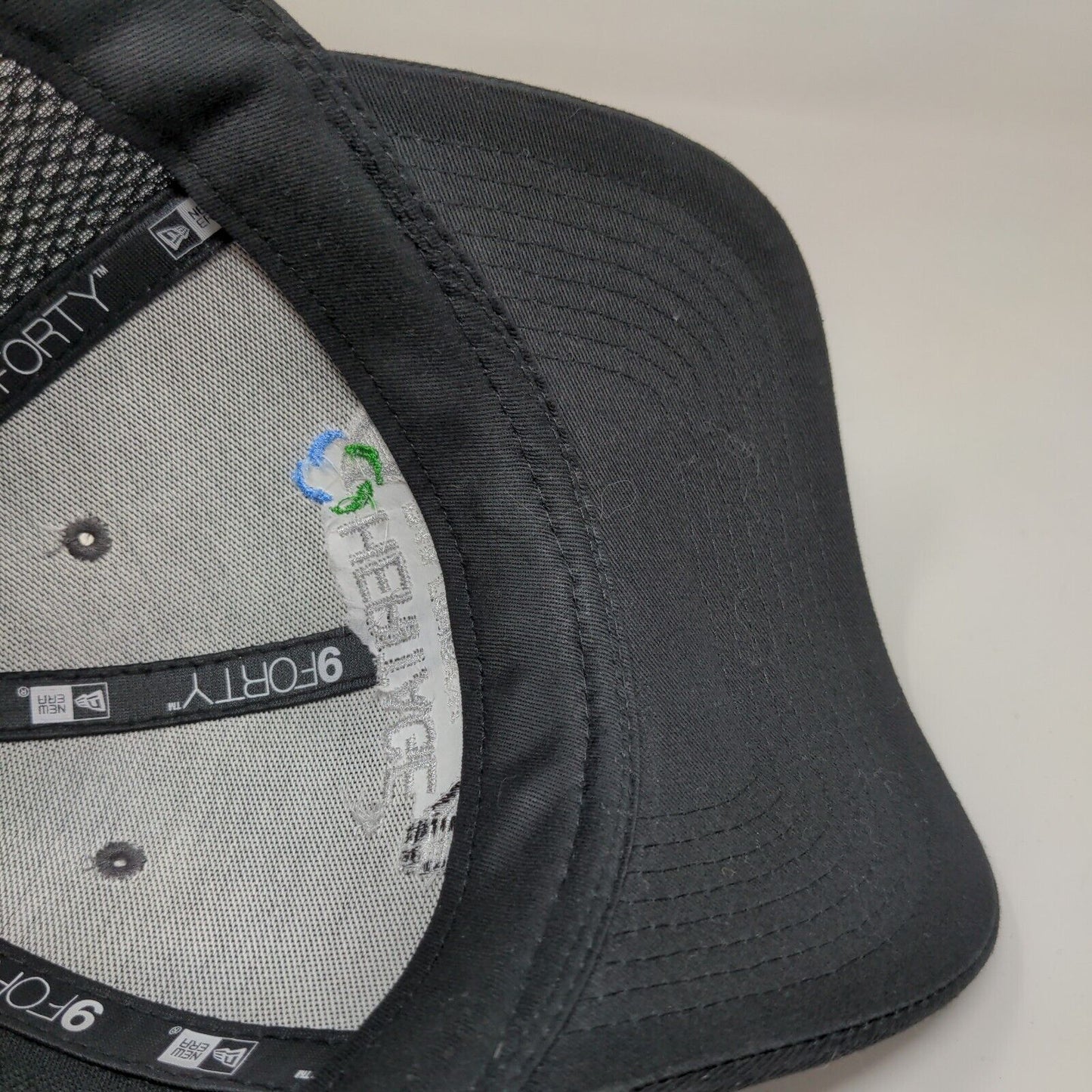 New Era Men's 9Forty Heritage Rail Division Snapback Mesh Back Hat Black OSFM