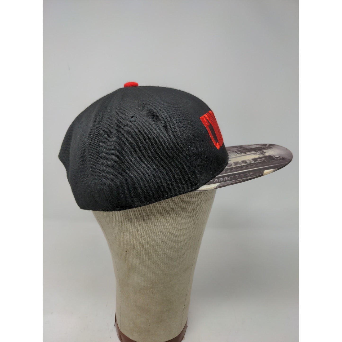 Chicago Snapback Hat Embroidered Spell Out Red & Black OSFM Picture Bill