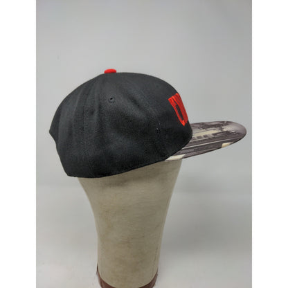 Chicago Snapback Hat Embroidered Spell Out Red & Black OSFM Picture Bill