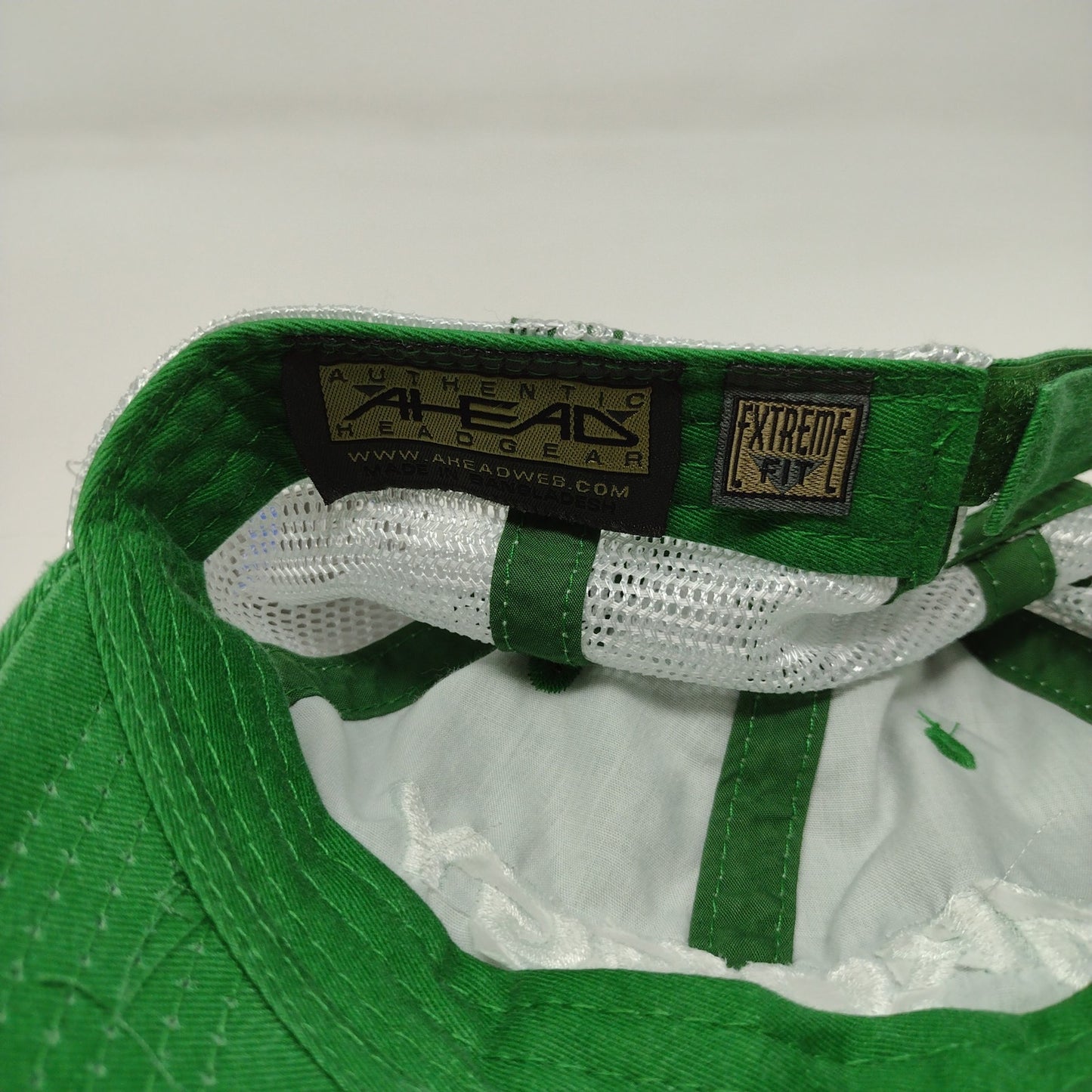 Groggy Dog Ahead Extreme Fit Strapback Meshback Hat Green White W/Tags