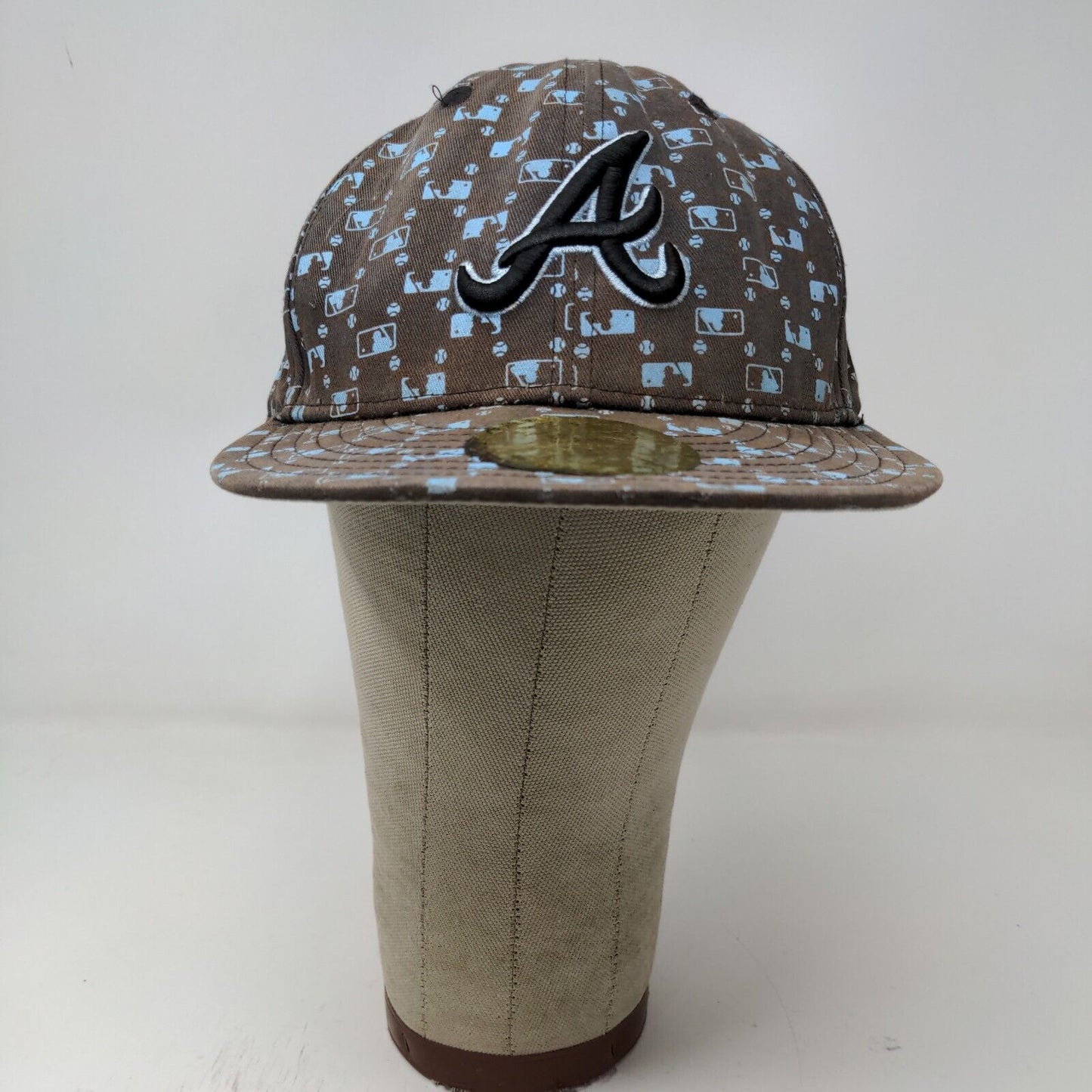 New Era 59Fifty Atlanta Braves Fitted Hat Brown Size 7 3/8 All Over Print Logo