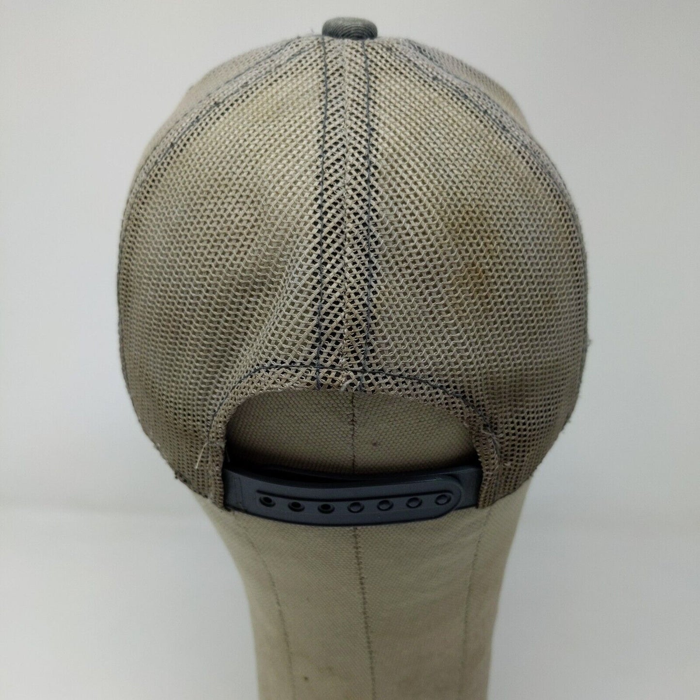 Realtree Xtra Men's Snapback Mesh Back Hat Gray Distressed Embroidered Logo