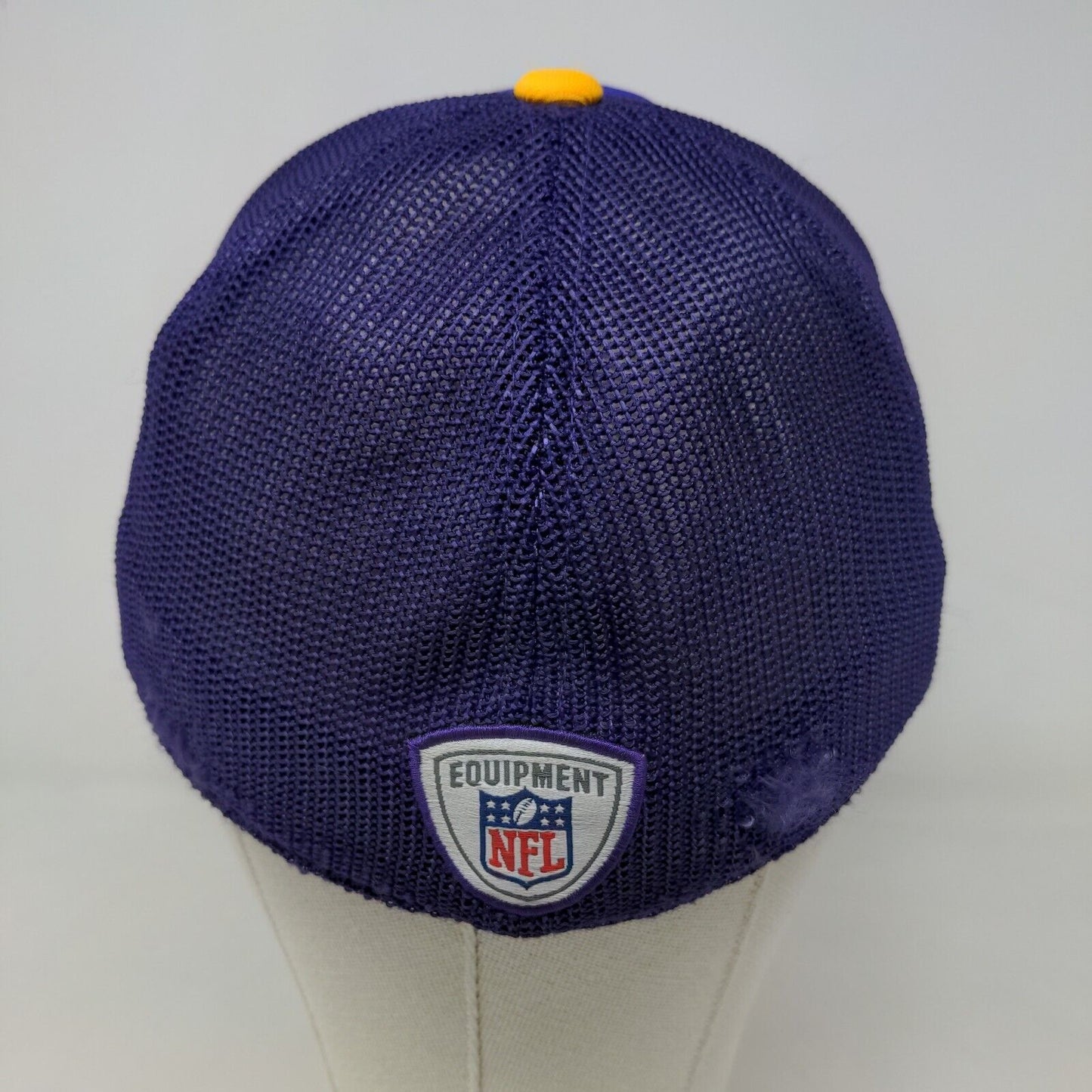 Reebok NFL OnField Men's Fitted Hat Purple Size L/XL Minnesota Vikings Mesh Back